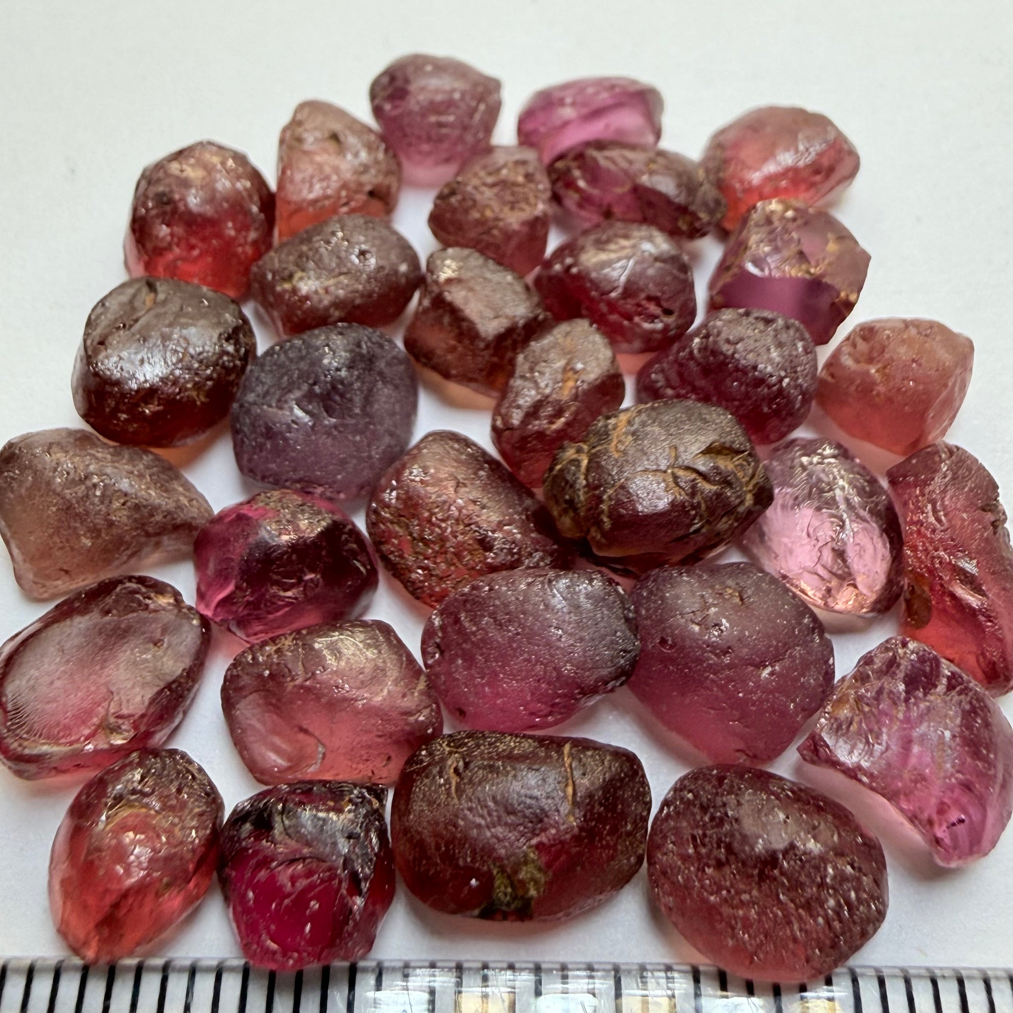 Lindi Garnet Lot, 96.90ct, Lindi, Tanzania, Untreated Unheated, 2.00ct-5.19ct, all vs-vvs, yes the grey one changes colour