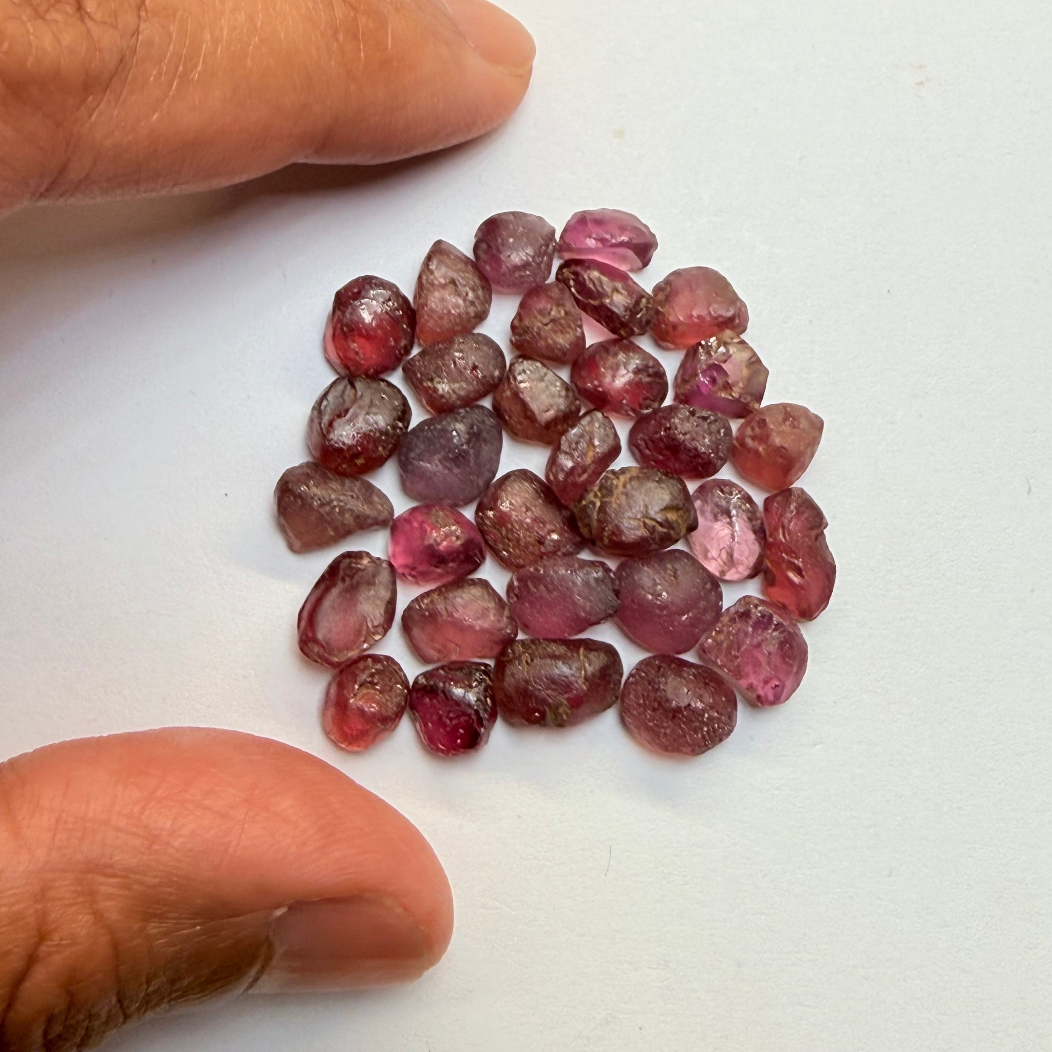 Lindi Garnet Lot, 96.90ct, Lindi, Tanzania, Untreated Unheated, 2.00ct-5.19ct, all vs-vvs, yes the grey one changes colour