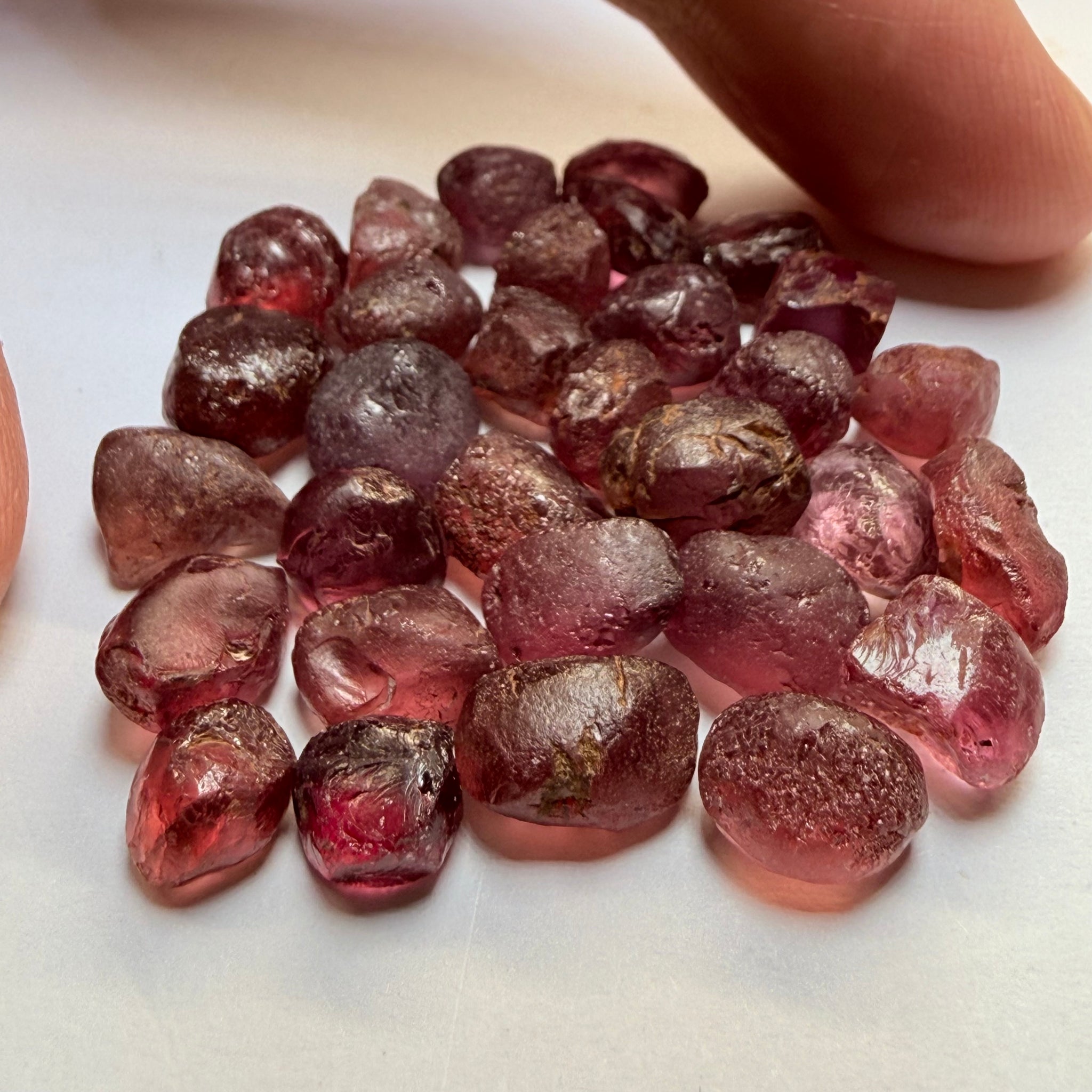 Lindi Garnet Lot, 96.90ct, Lindi, Tanzania, Untreated Unheated, 2.00ct-5.19ct, all vs-vvs, yes the grey one changes colour