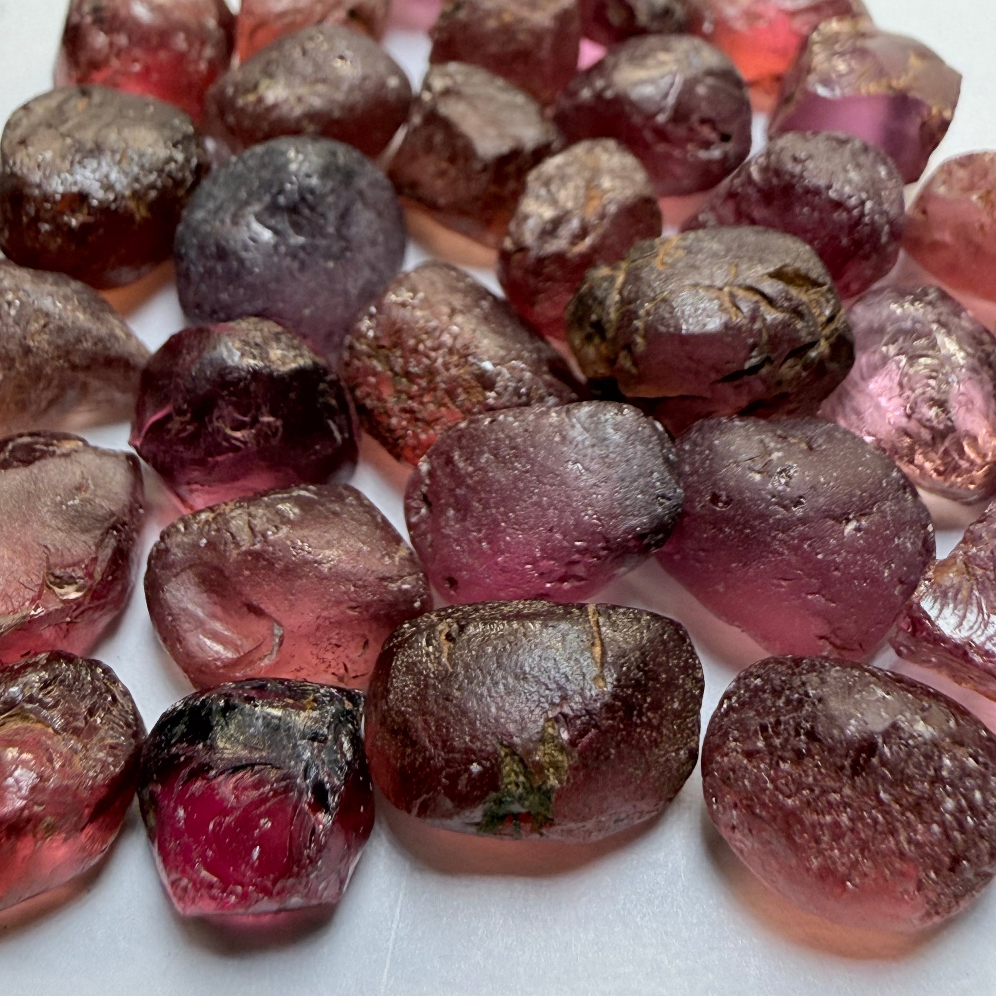 Lindi Garnet Lot, 96.90ct, Lindi, Tanzania, Untreated Unheated, 2.00ct-5.19ct, all vs-vvs, yes the grey one changes colour