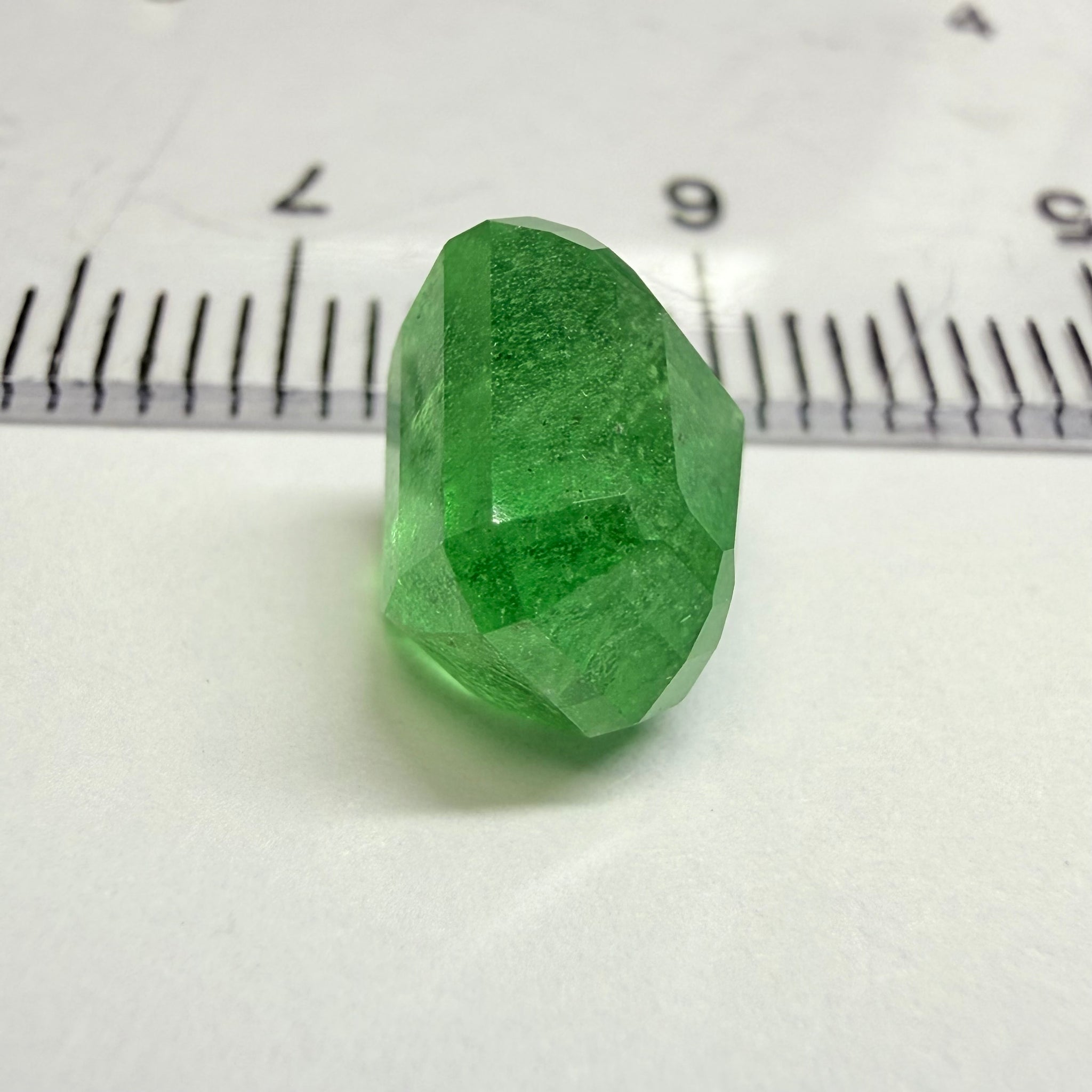 Tsavorite Garnet, Fancy Freeform Cut, 4.39ct, Tanzania, Untreated Unheated, typical sugary type inclusions