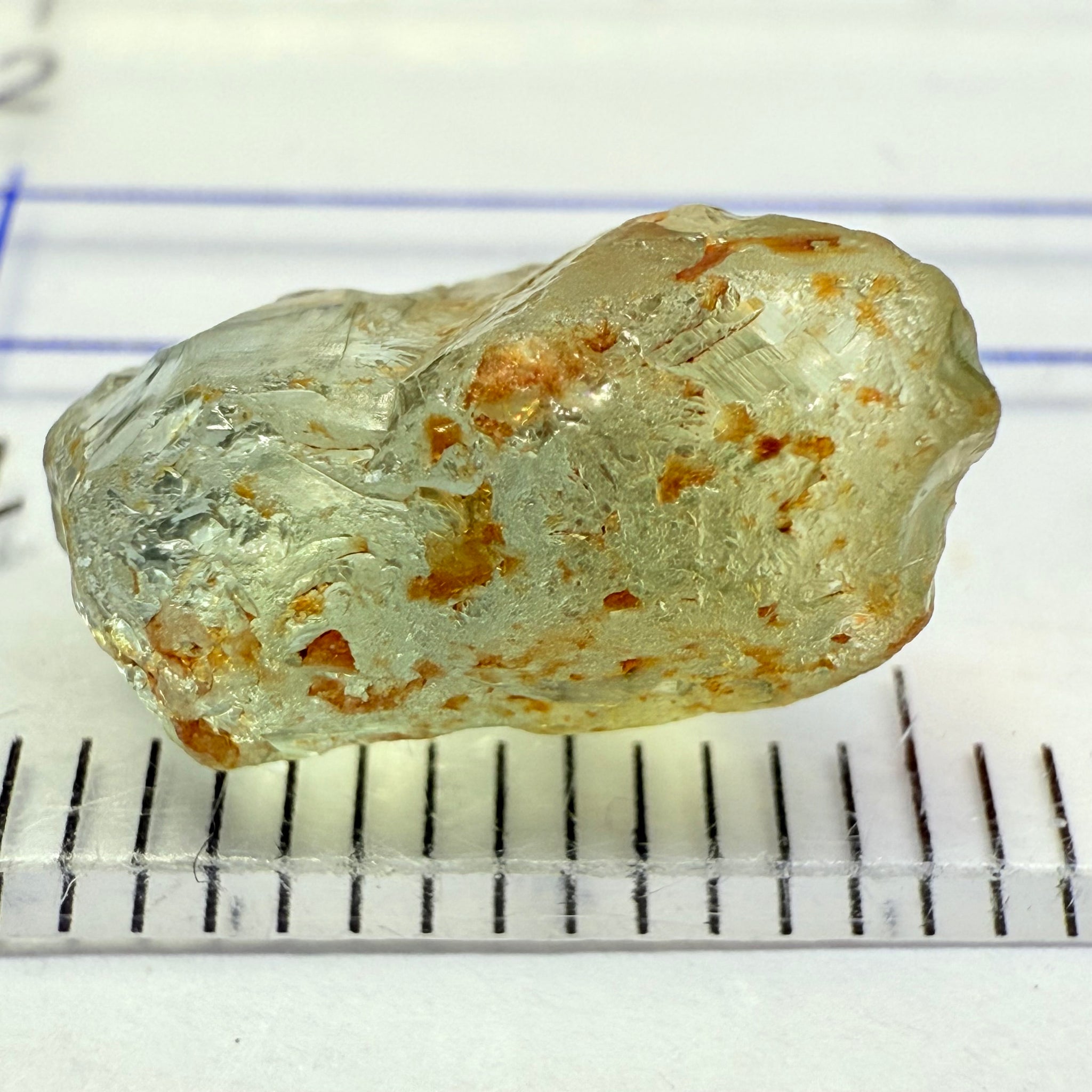 Umba Sapphire, 4.86ct, Umba Valley, Tanzania, Untreated Unheated, dividing crack resulting in 2 vvs pcs - see shape it divides at the groove