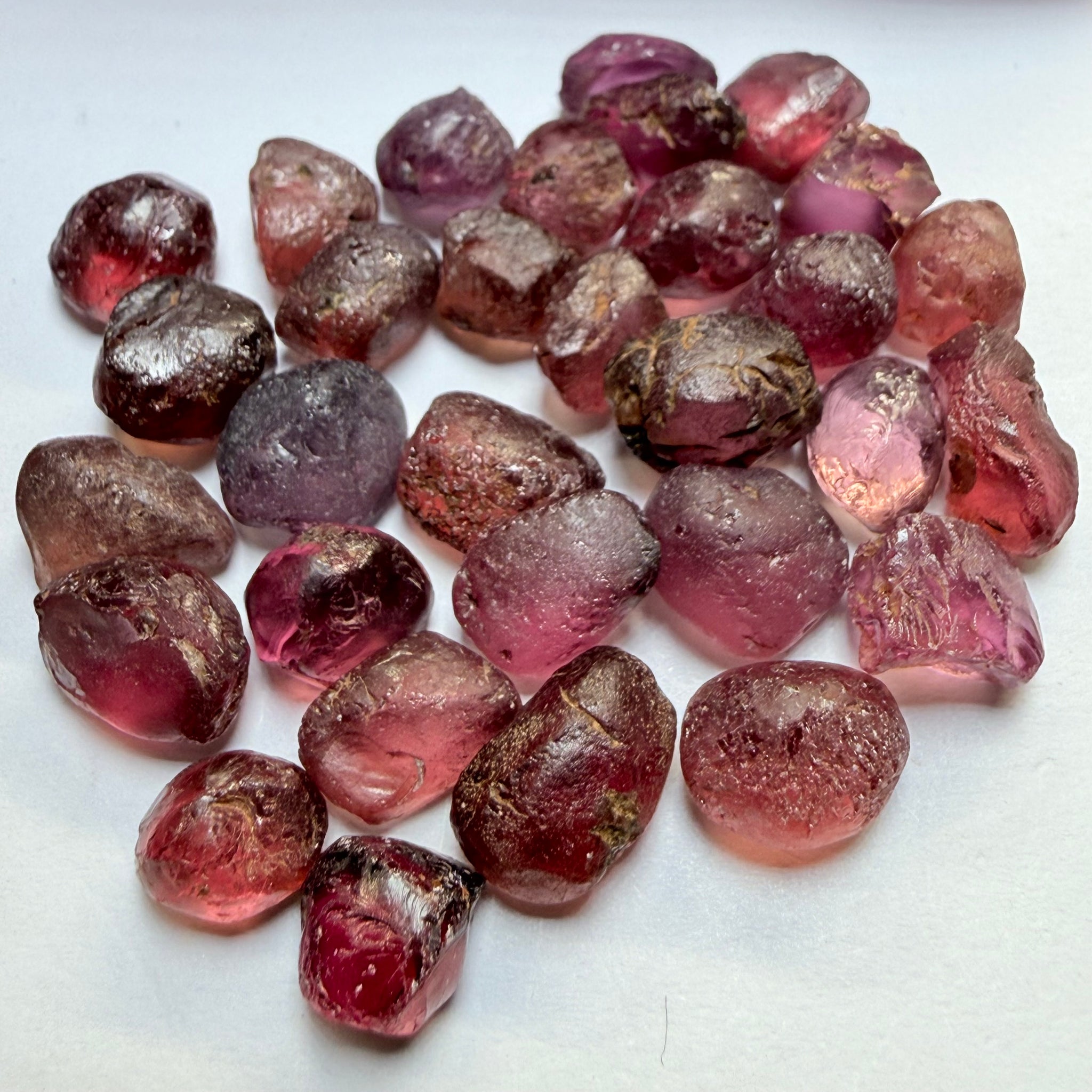 Lindi Garnet Lot, 96.90ct, Lindi, Tanzania, Untreated Unheated, 2.00ct-5.19ct, all vs-vvs, yes the grey one changes colour