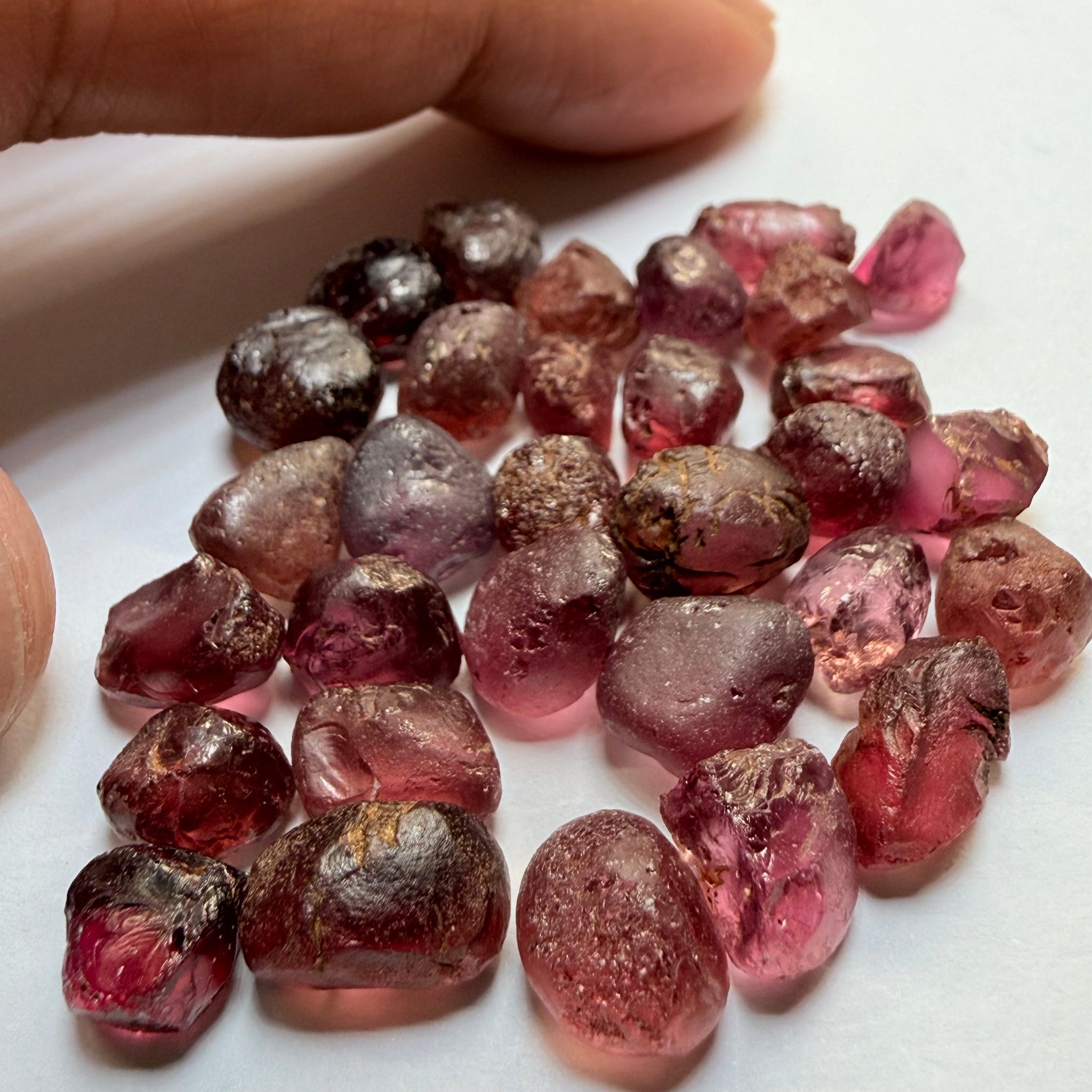 Lindi Garnet Lot, 96.90ct, Lindi, Tanzania, Untreated Unheated, 2.00ct-5.19ct, all vs-vvs, yes the grey one changes colour