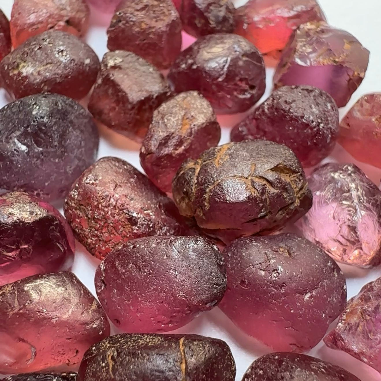 Lindi Garnet Lot, 96.90ct, Lindi, Tanzania, Untreated Unheated, 2.00ct-5.19ct, all vs-vvs, yes the grey one changes colour