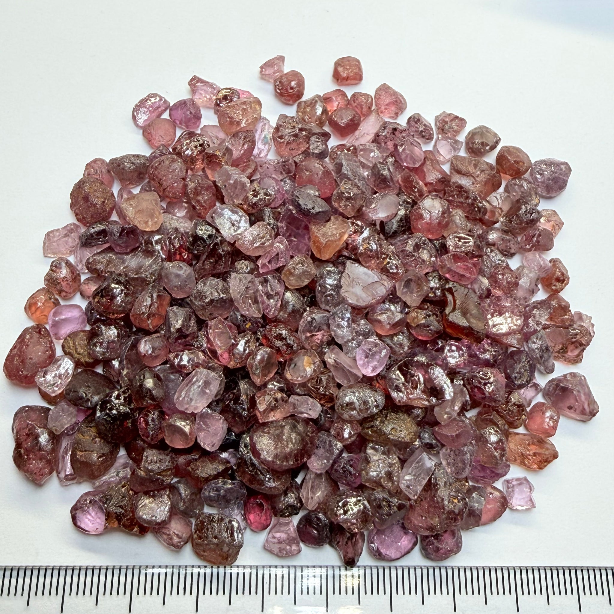 Mixed Garnet Lot some are Dragon Garnets too, 112.60gm / 563.00ct, Lindi, Tanzania, Untreated Unheated, all have inclusions but facetable with inclusions