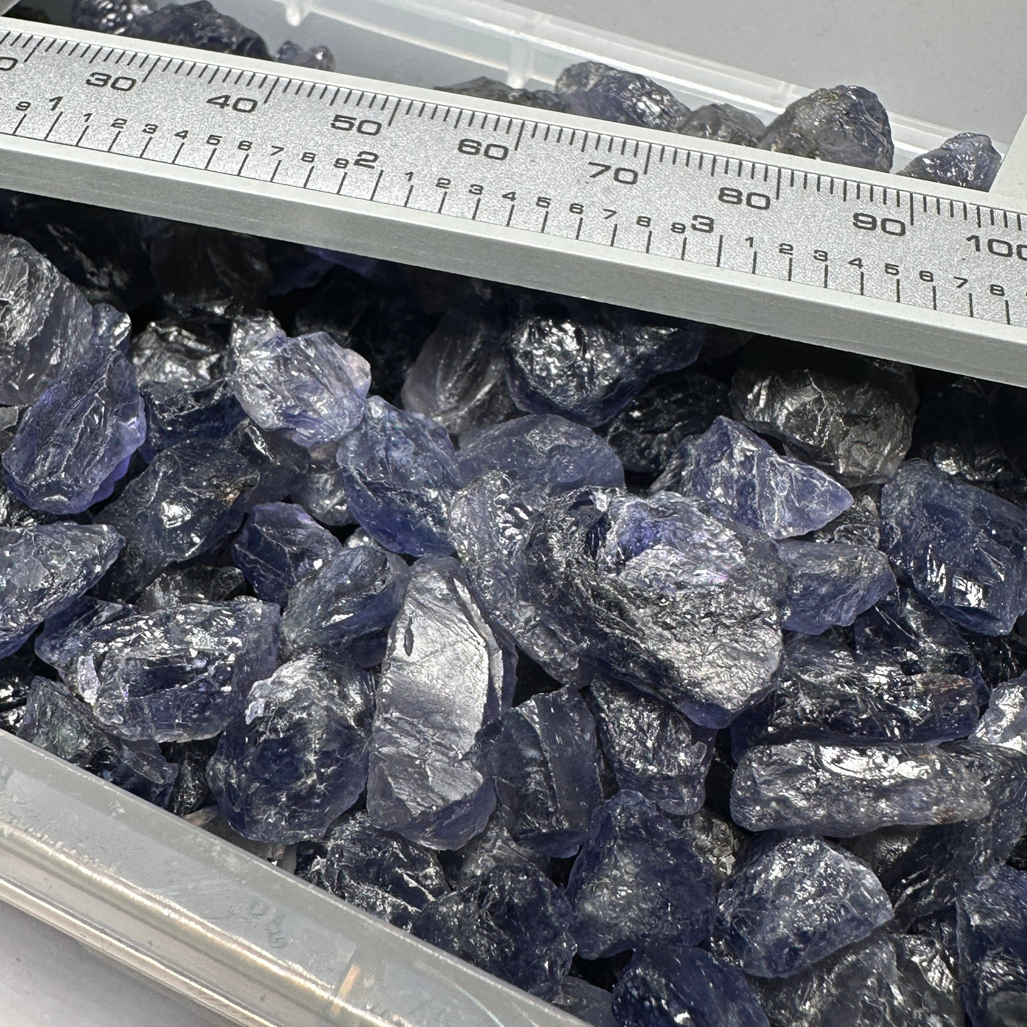 Iolite Lots, 25gm, Cab/Specimen Grade Rough, Blind Pour, sizes from 3-15ct sizes