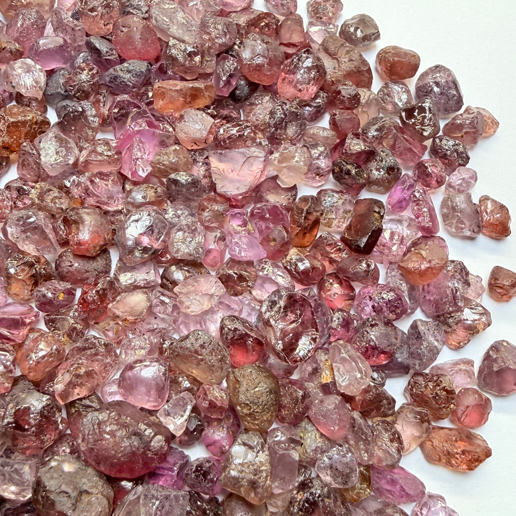 Mixed Garnet Lot some are Dragon Garnets too, 112.60gm / 563.00ct, Lindi, Tanzania, Untreated Unheated, all have inclusions but facetable with inclusions