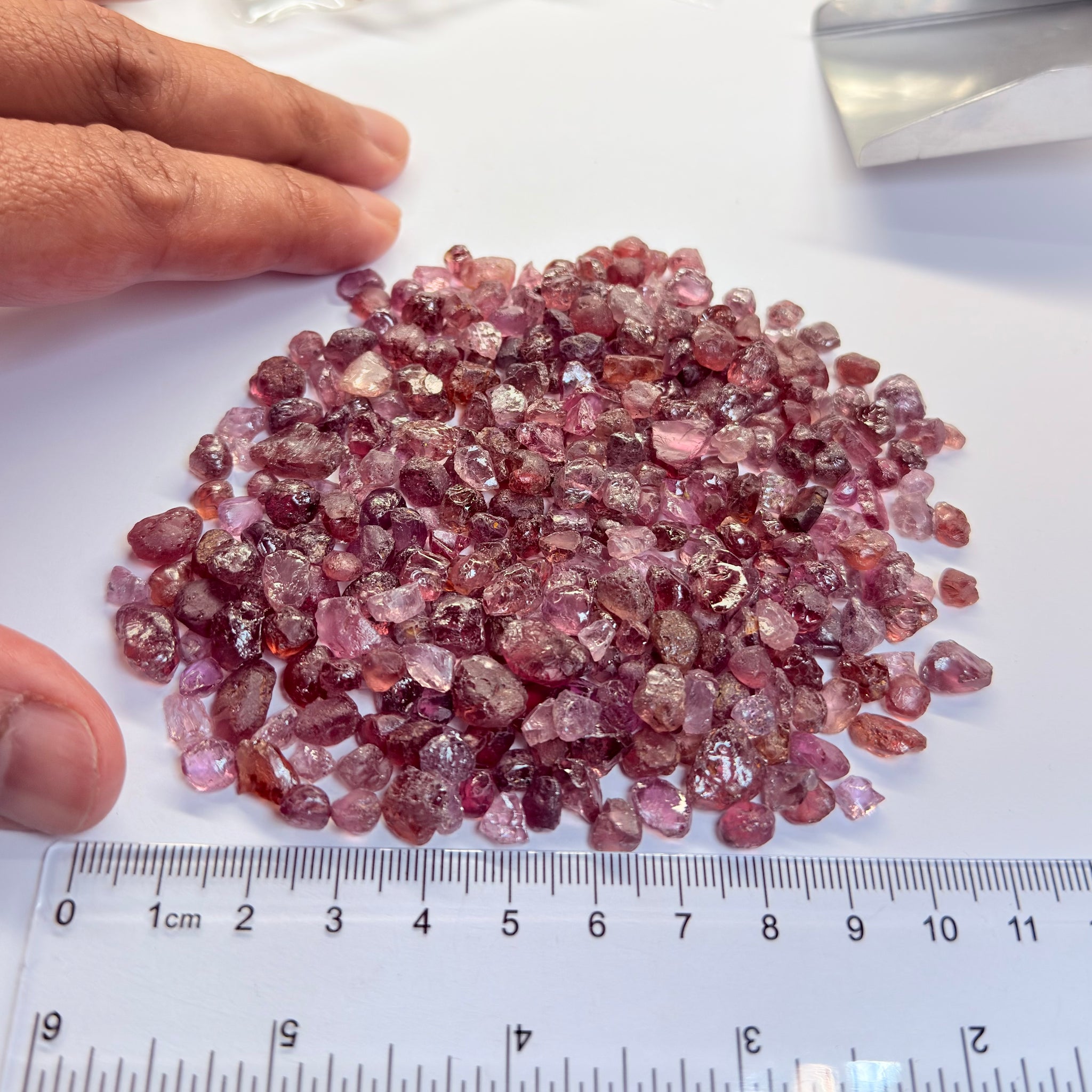 Mixed Garnet Lot some are Dragon Garnets too, 112.60gm / 563.00ct, Lindi, Tanzania, Untreated Unheated, all have inclusions but facetable with inclusions