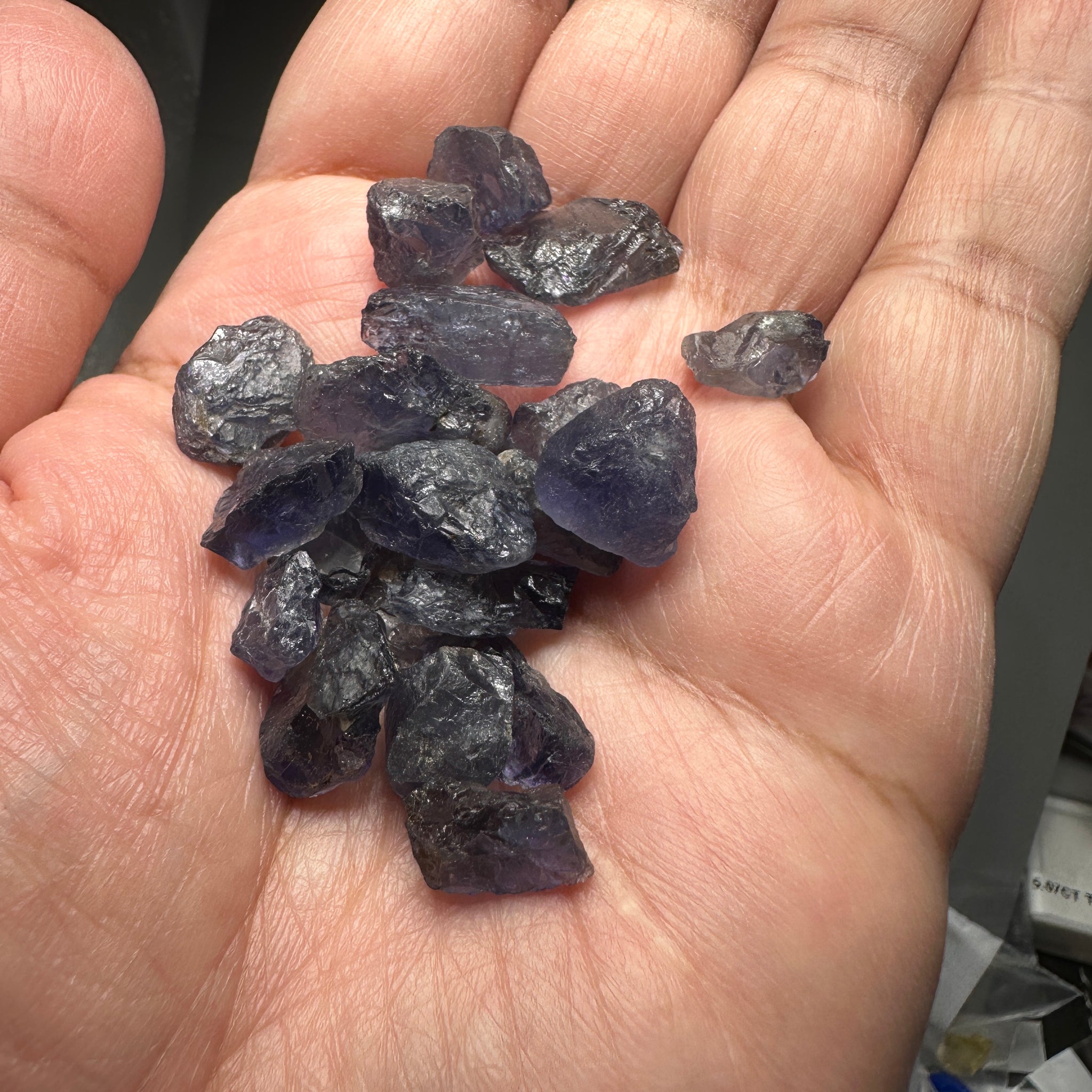 Iolite Lots, 25gm, Cab/Specimen Grade Rough, Blind Pour, sizes from 3-15ct sizes