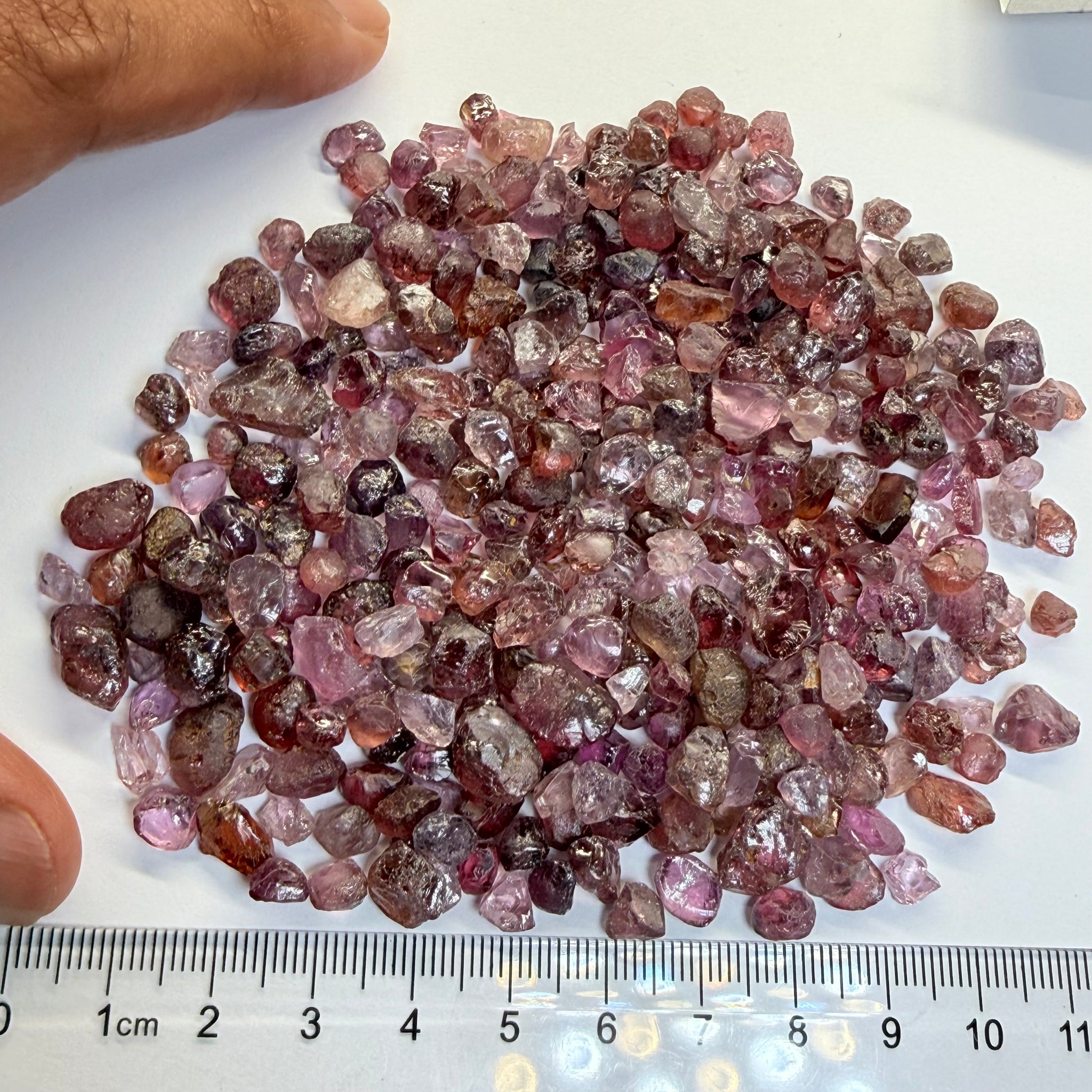 Mixed Garnet Lot some are Dragon Garnets too, 112.60gm / 563.00ct, Lindi, Tanzania, Untreated Unheated, all have inclusions but facetable with inclusions