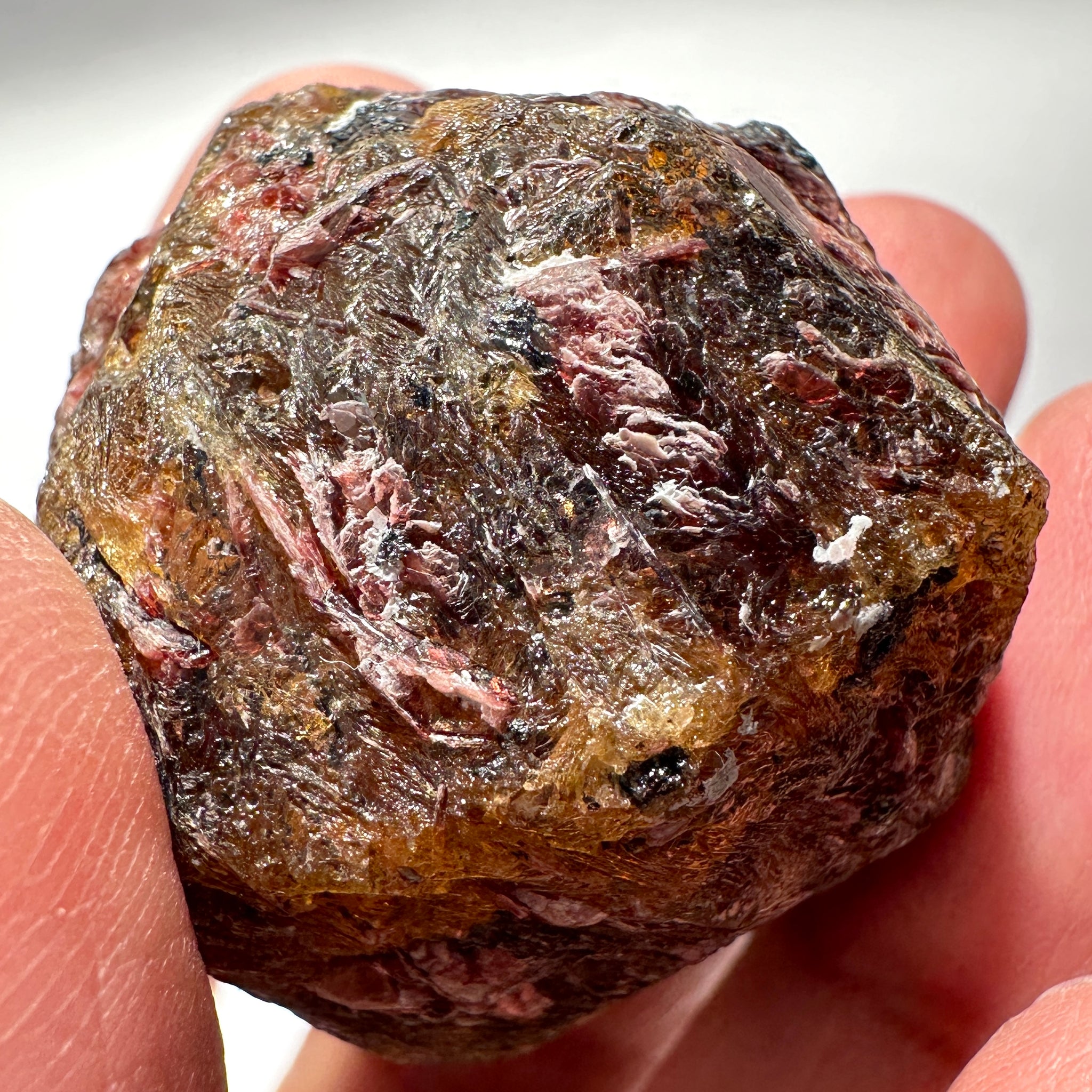 Mandarin Spessartite Garnet Crystal, 98gm / 490ct, Loliondo in Tanzania. 35.2 X 36.4 X 36.2mm, Untreated Unheated