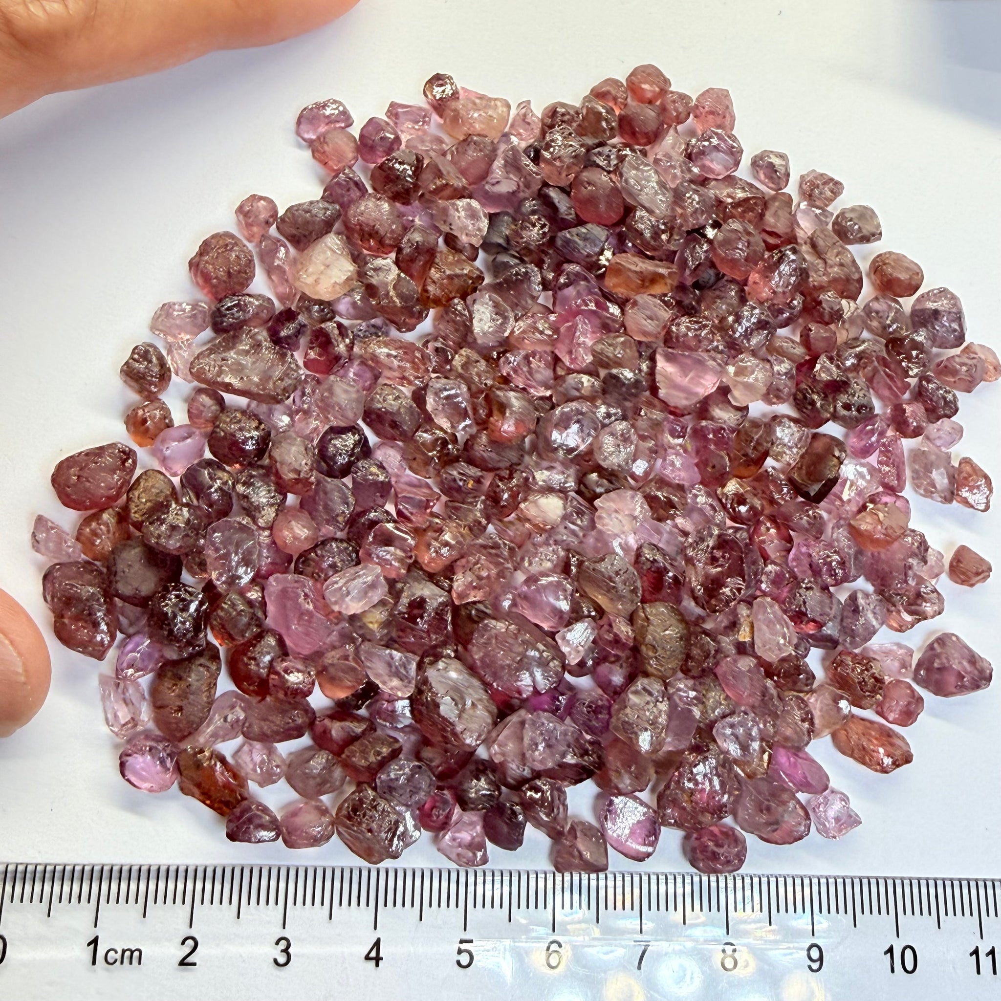 Mixed Garnet Lot some are Dragon Garnets too, 112.60gm / 563.00ct, Lindi, Tanzania, Untreated Unheated, all have inclusions but facetable with inclusions