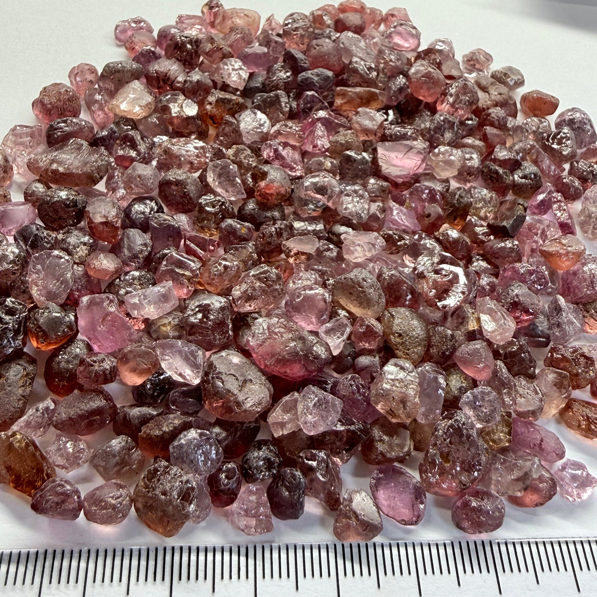 Mixed Garnet Lot some are Dragon Garnets too, 112.60gm / 563.00ct, Lindi, Tanzania, Untreated Unheated, all have inclusions but facetable with inclusions