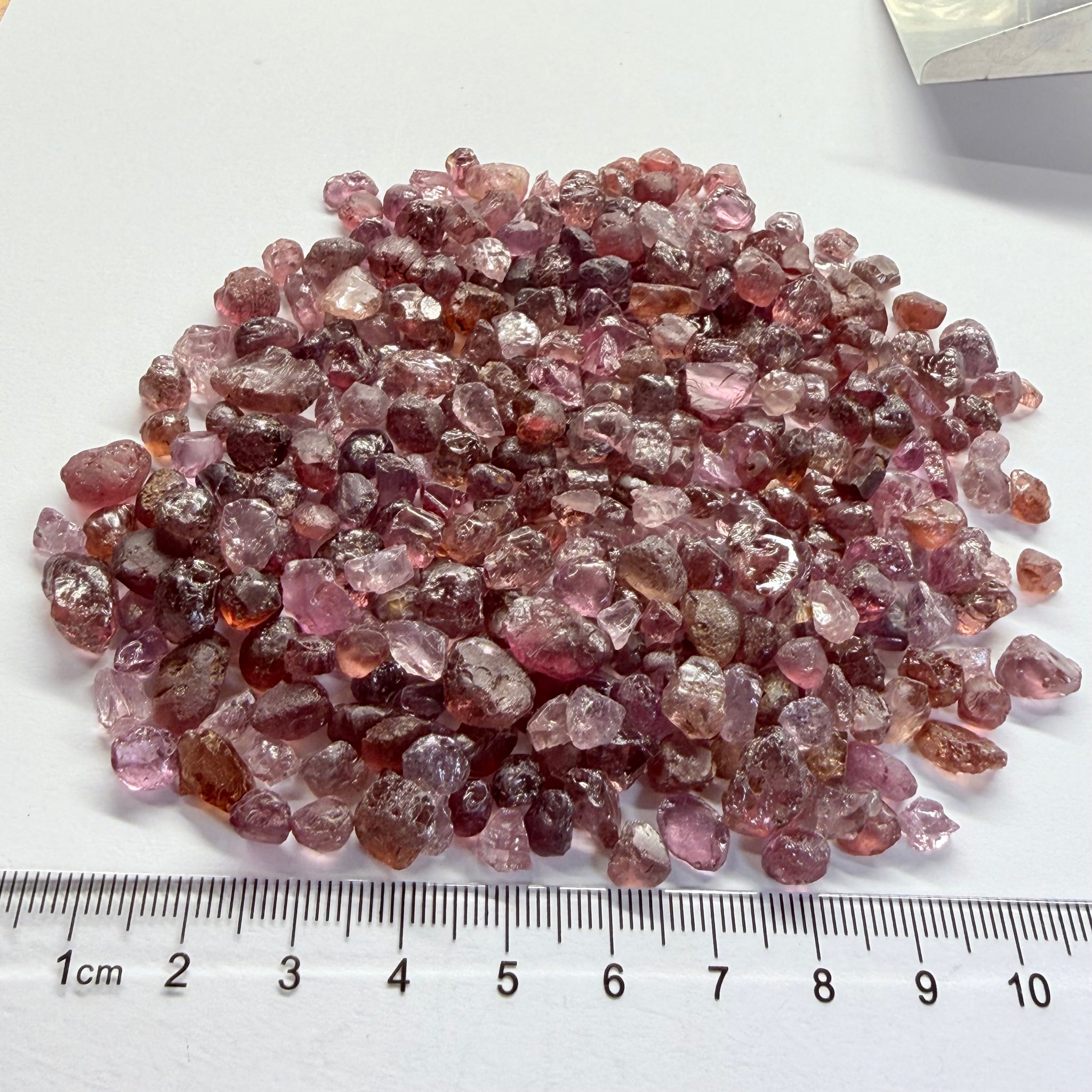 Mixed Garnet Lot some are Dragon Garnets too, 112.60gm / 563.00ct, Lindi, Tanzania, Untreated Unheated, all have inclusions but facetable with inclusions