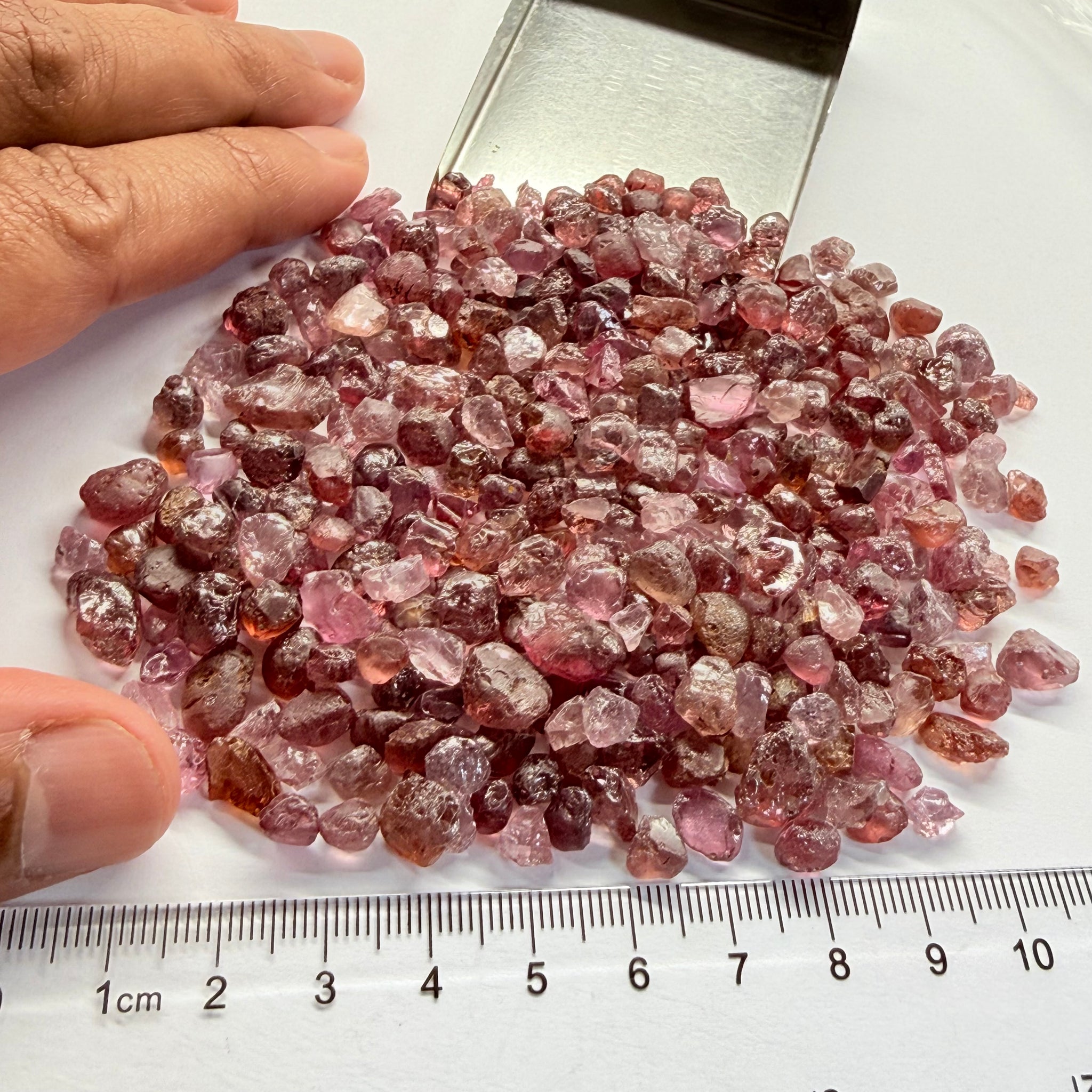 Mixed Garnet Lot some are Dragon Garnets too, 112.60gm / 563.00ct, Lindi, Tanzania, Untreated Unheated, all have inclusions but facetable with inclusions