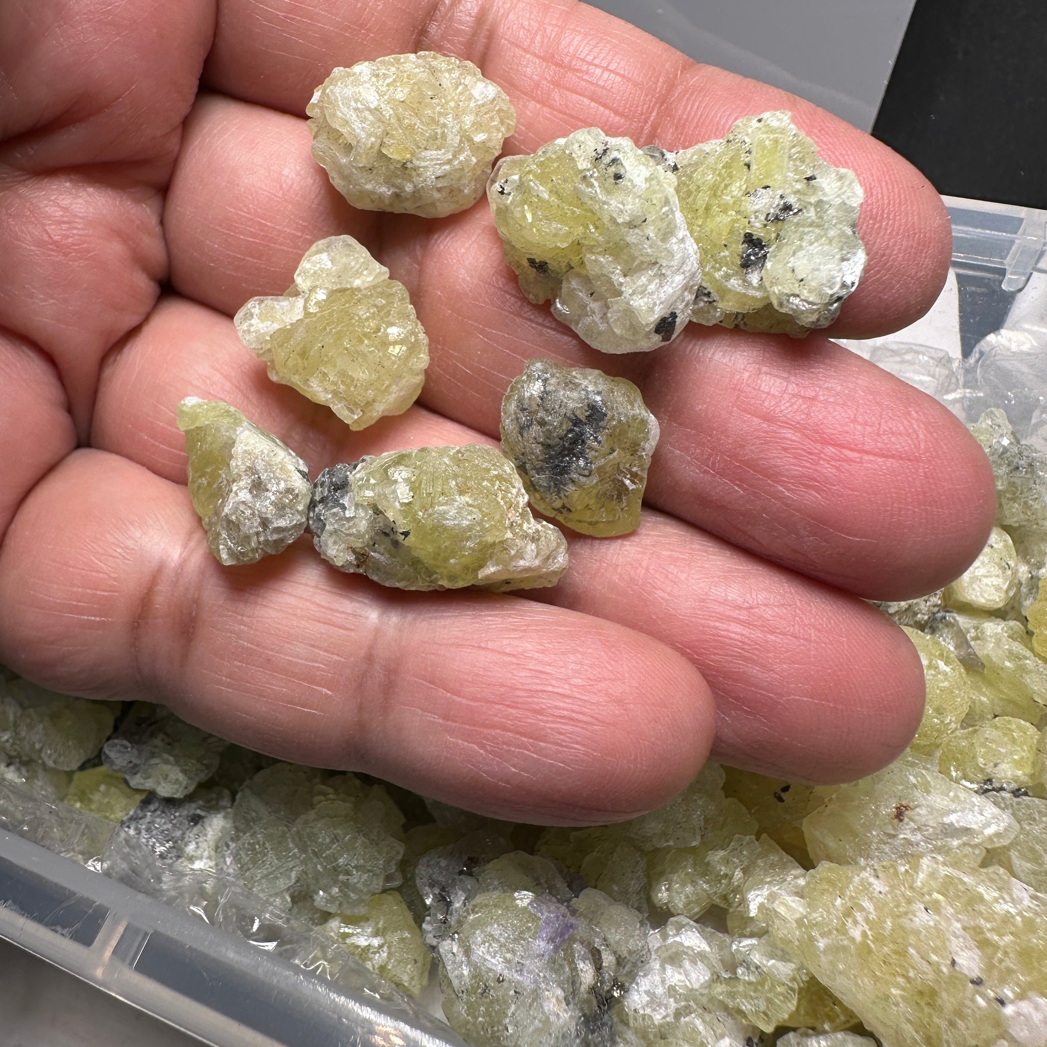 PREHINITE crystals, 5ct-17ct, Merelani Tanzania. Price per stone