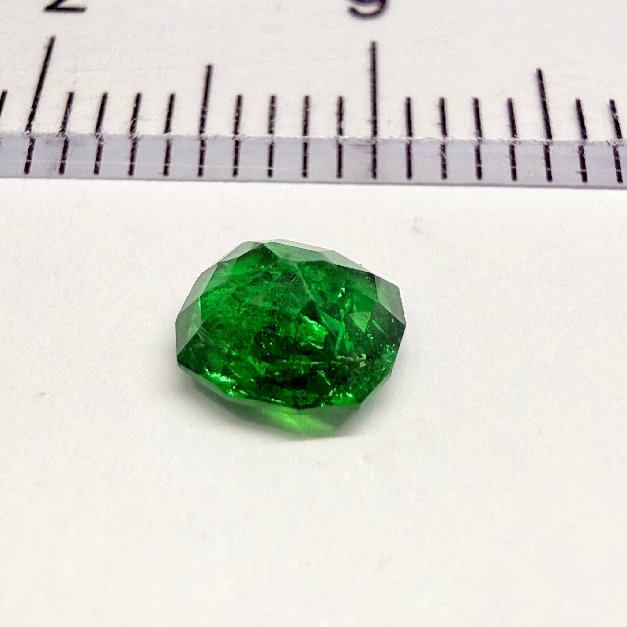 Tsavorite Garnet, 0.71ct, Kenya, Unheated Untreated, native cut.