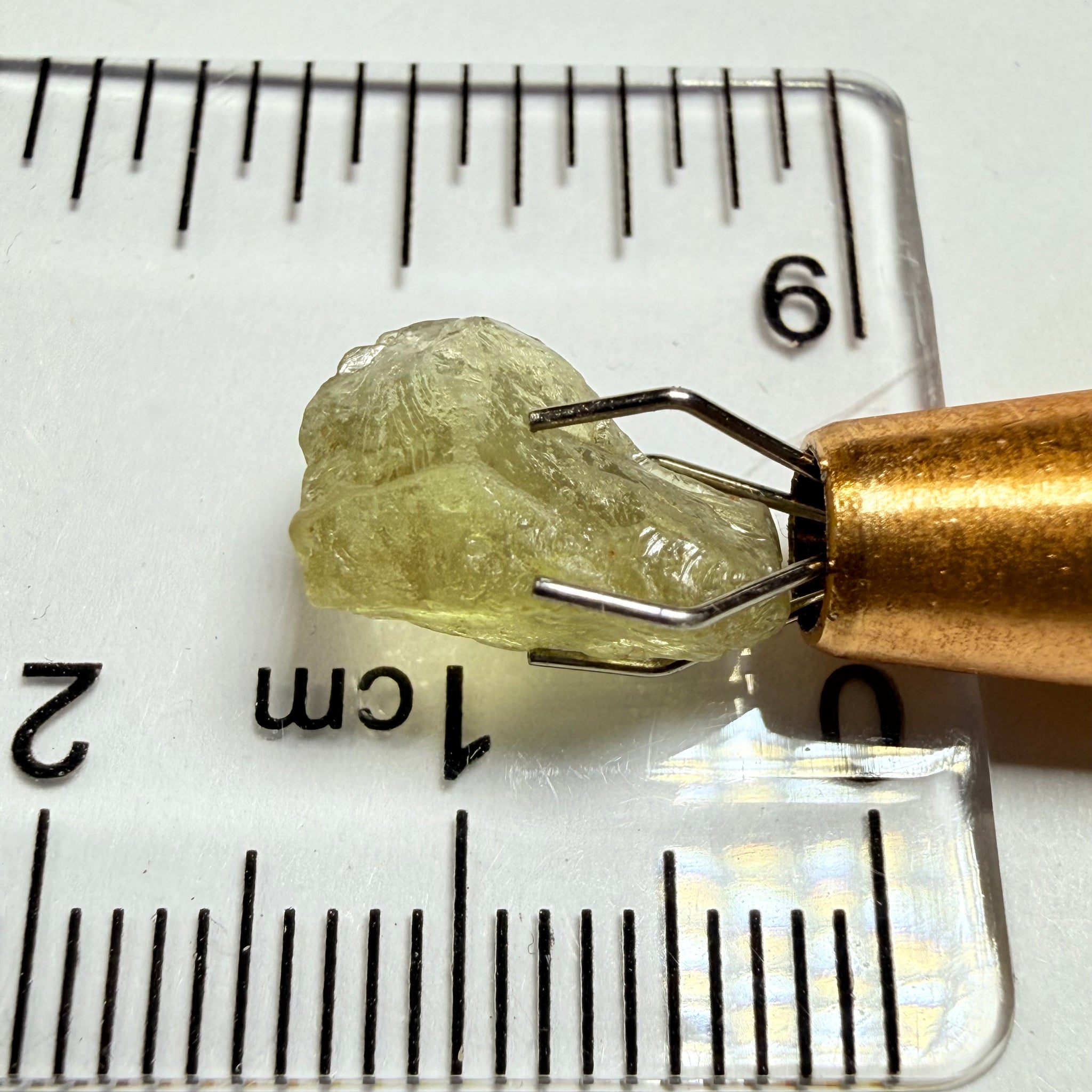 Umba Sapphire, 4.37ct, Umba Valley, Tanzania, Untreated Unheated. Flat shape, see pics and video, slightly to very slightly included