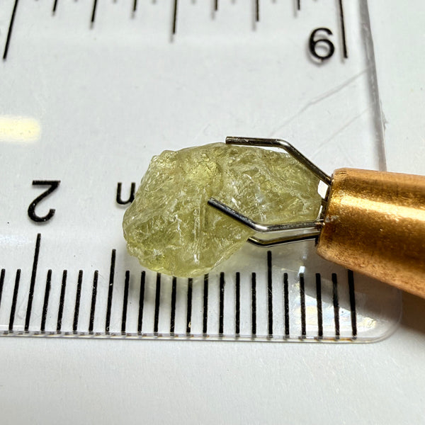 Umba Sapphire, 4.37ct, Umba Valley, Tanzania, Untreated Unheated. Flat shape, see pics and video, slightly to very slightly included
