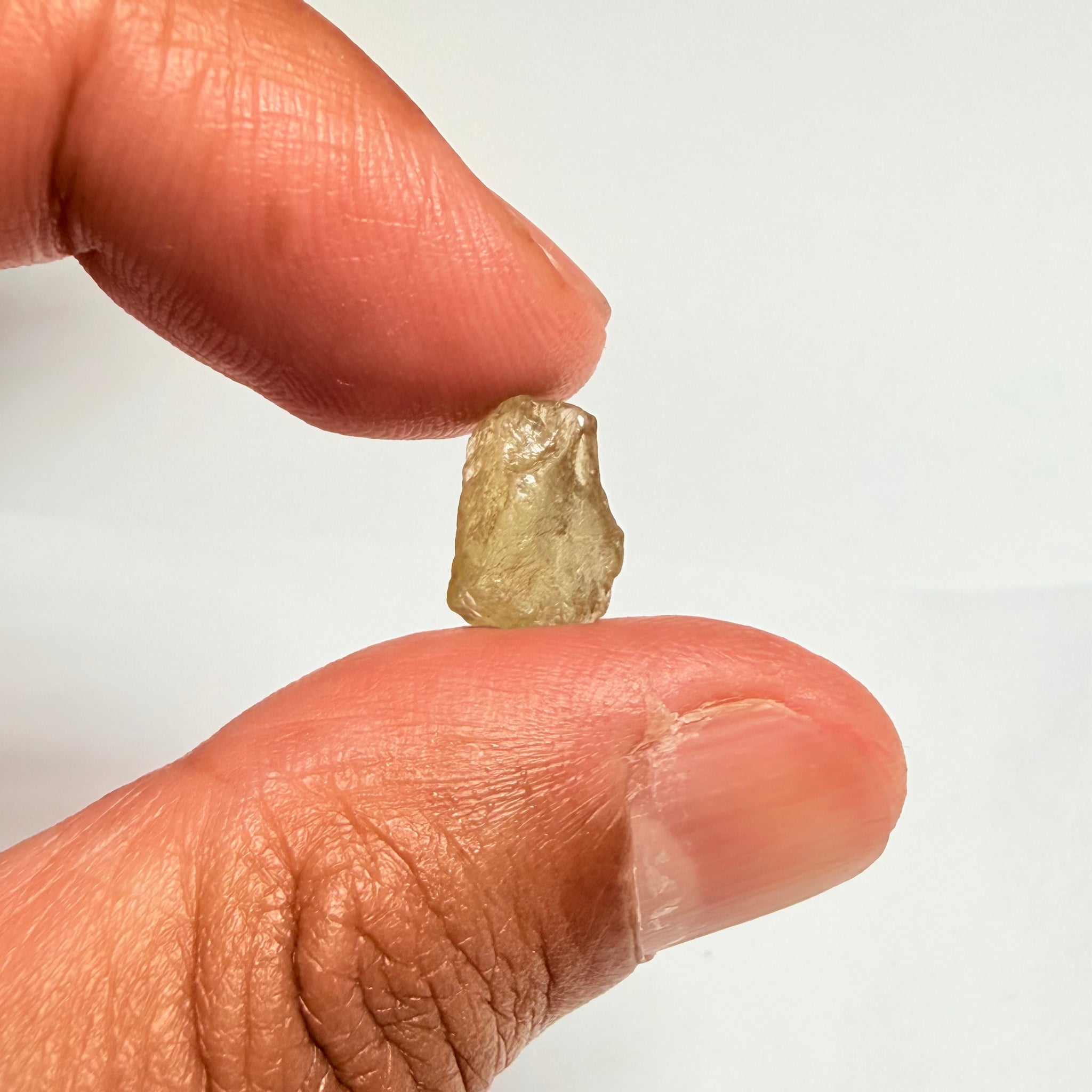 Umba Sapphire, 4.37ct, Umba Valley, Tanzania, Untreated Unheated. Flat shape, see pics and video, slightly to very slightly included
