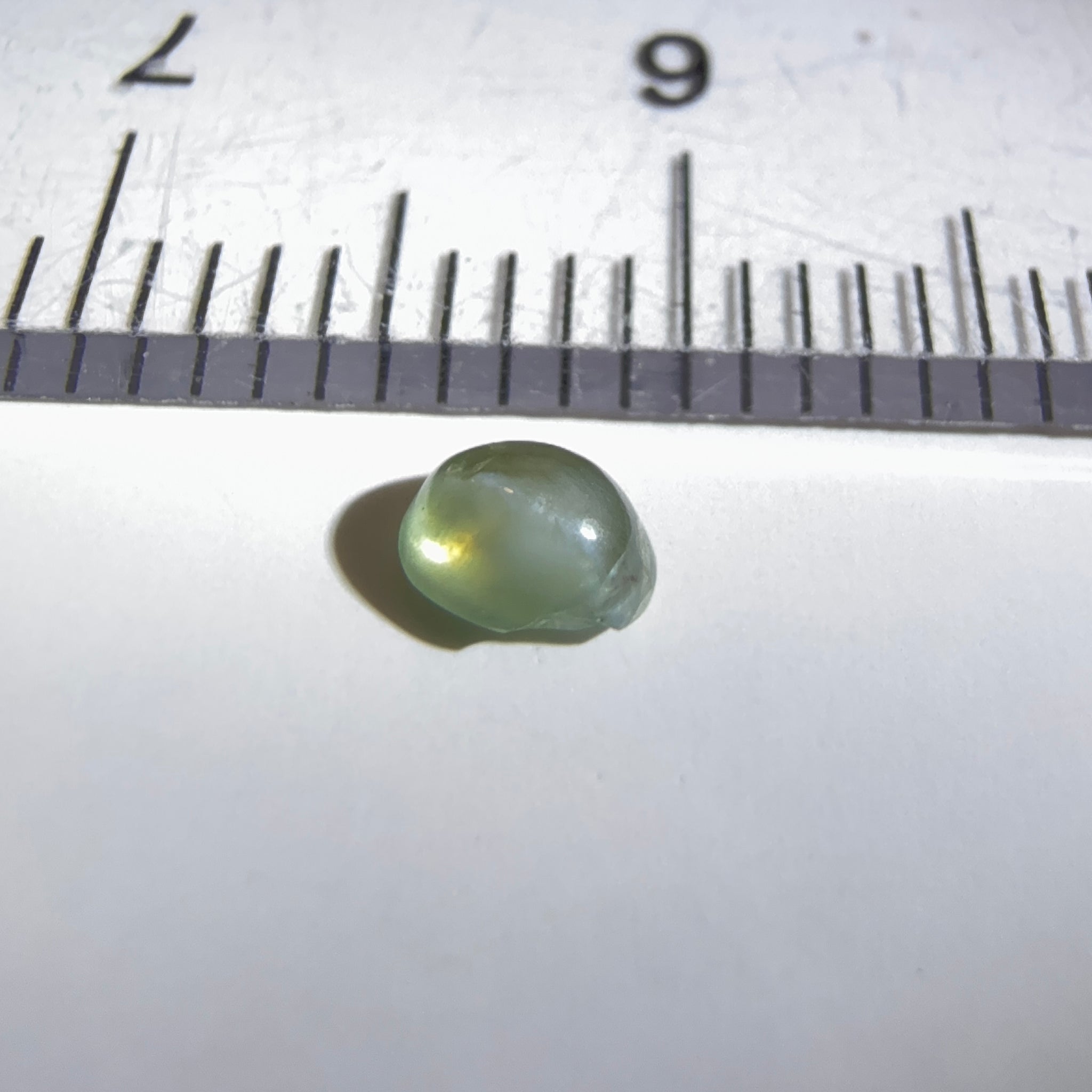 Cats-Eye Alexandrite, slightly chipped at the bottom, see pictures, 0.26ct, Manyara, Tanzania, Untreated Unheated