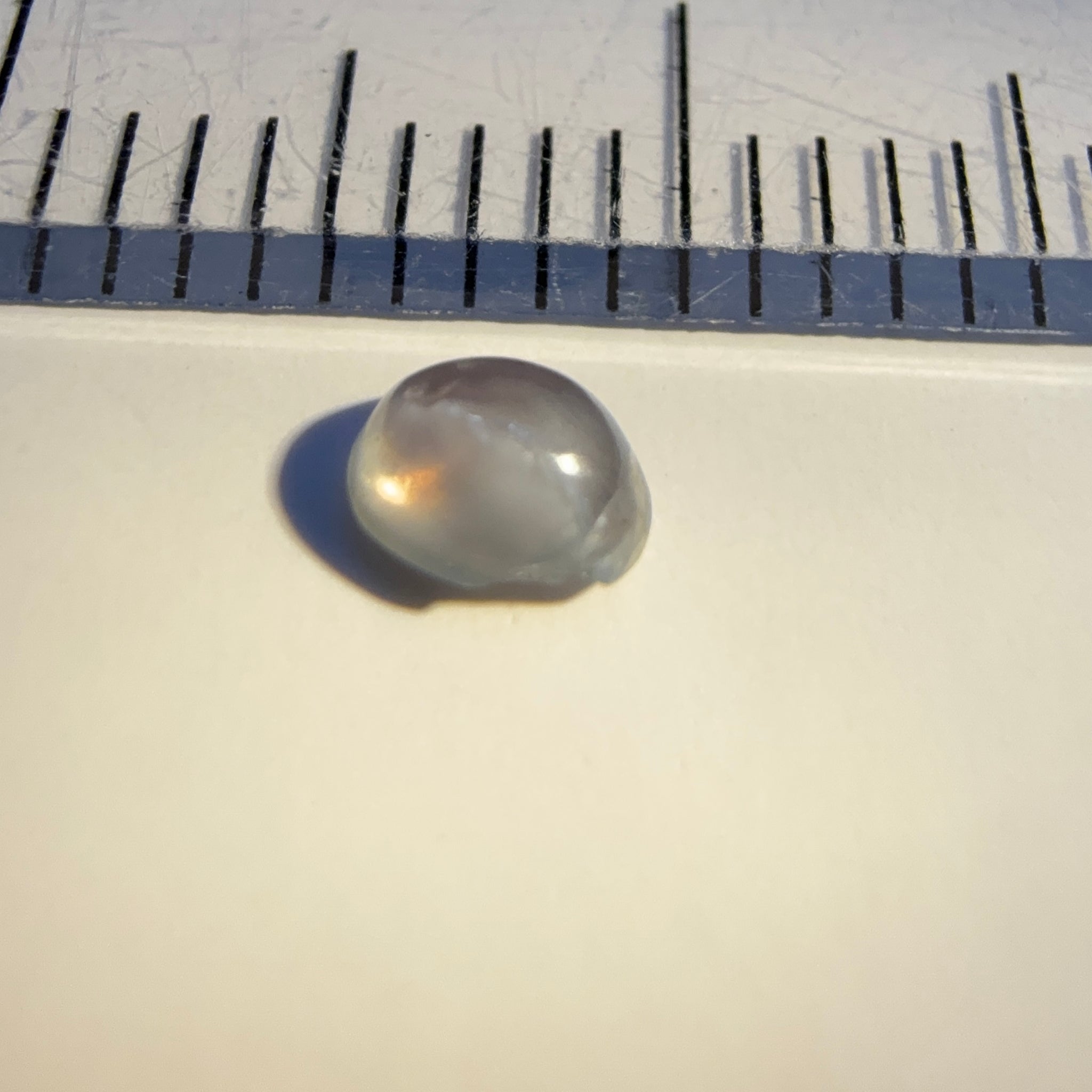 Cats-Eye Alexandrite, slightly chipped at the bottom, see pictures, 0.26ct, Manyara, Tanzania, Untreated Unheated