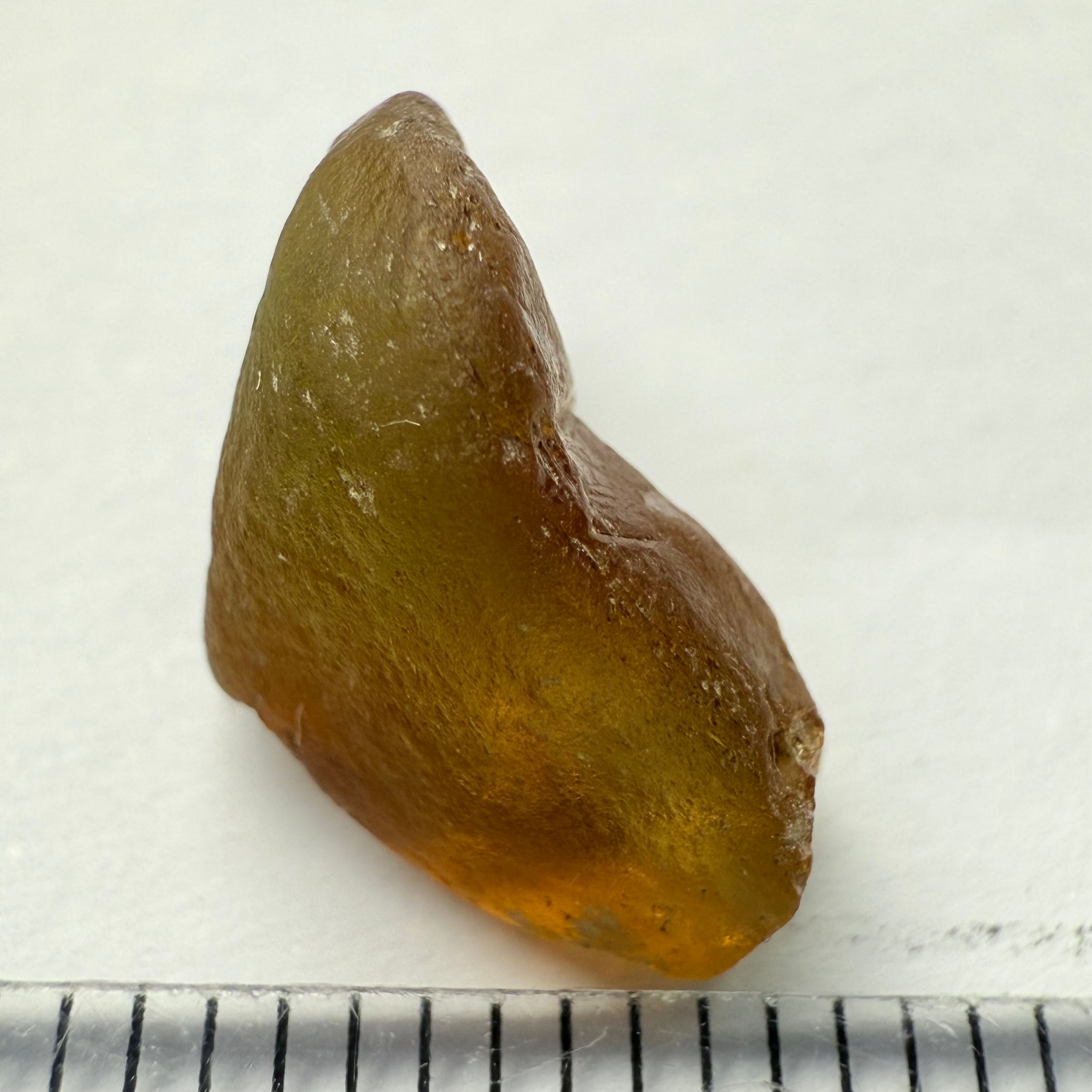 Tourmaline, Tanzania, 5.52ct, Untreated Unheated, dividing crack, slice into 2 clean vvs-if stones, see shape