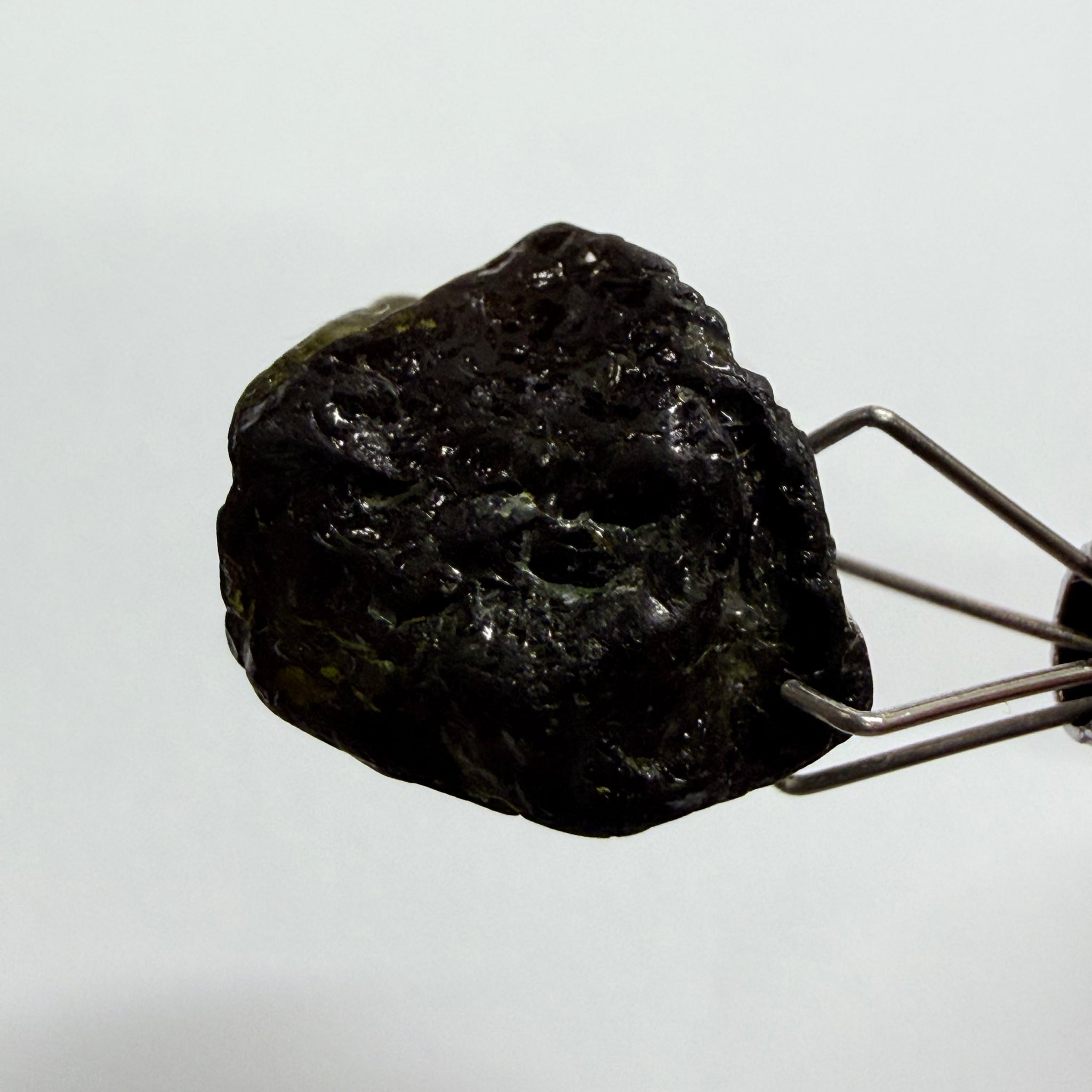 Congo Tourmaline Crystal, 16.71ct, Untreated Unheated, si, cut with inclusions, c axis closed