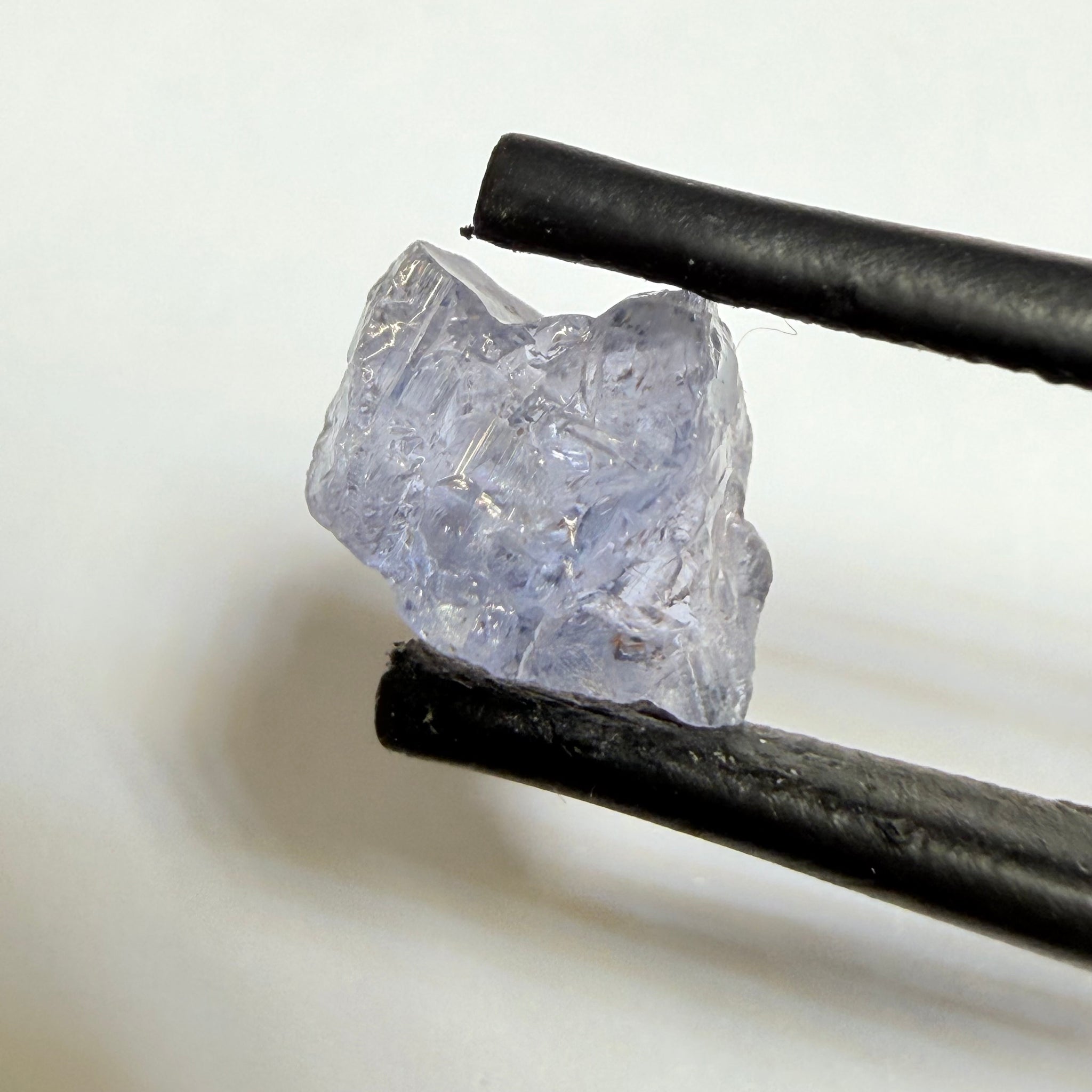 Umba Sapphire, 2.87ct, Umba Valley, Tanzania, Untreated Unheated. Si and complicated shape