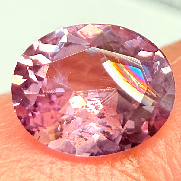 Mahenge Spinel, beautiful RAINBOW forming on the inclusion, 1.03ct, Mahenge, Tanzania, Untreated Unheated