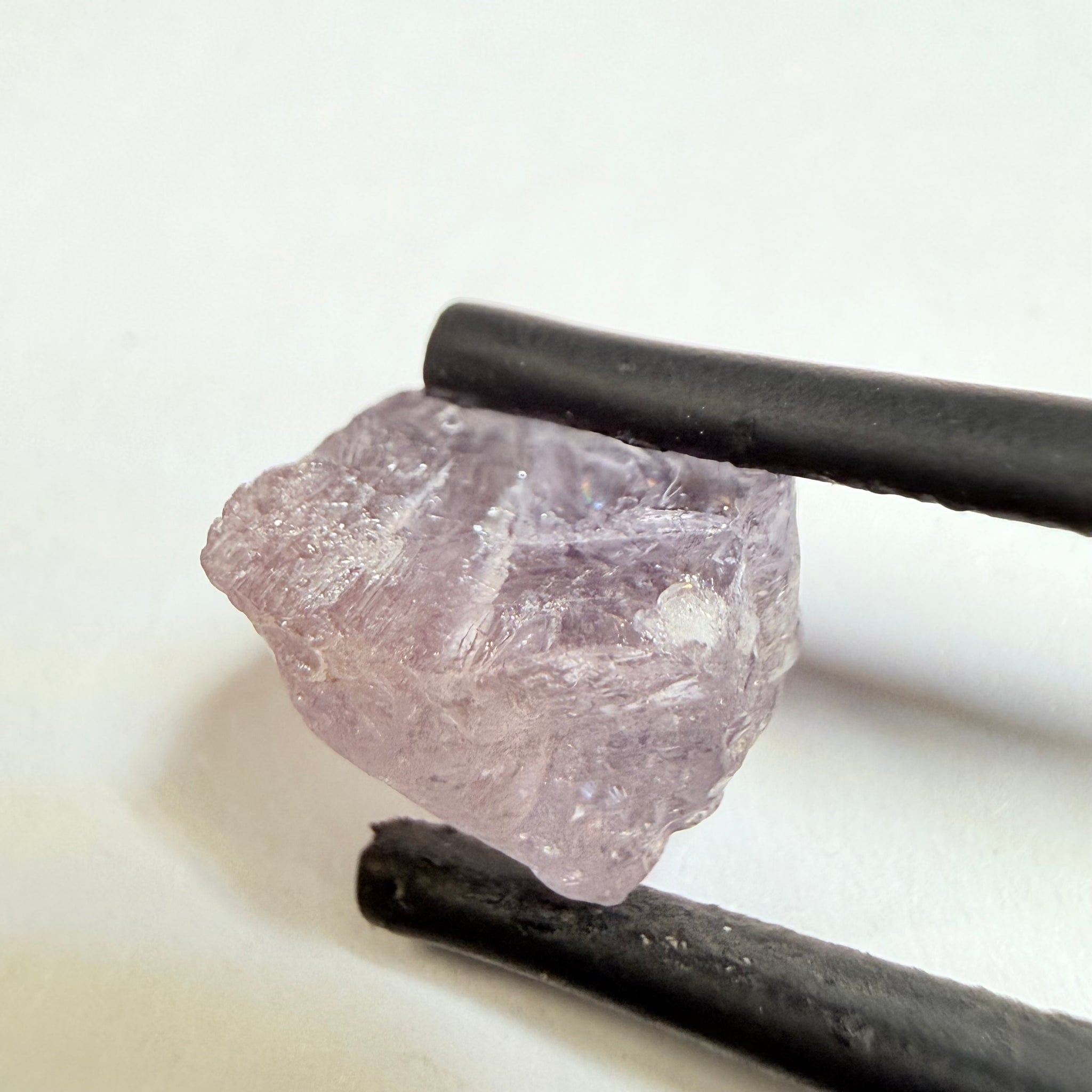 Umba Sapphire, 5.09ct, Umba Valley, Tanzania, Untreated Unheated. Slight ‘gunk’ on the outsides that will need to be taken off on pre-form, rest vs-vvs, see pics, I have circled what needs to come off