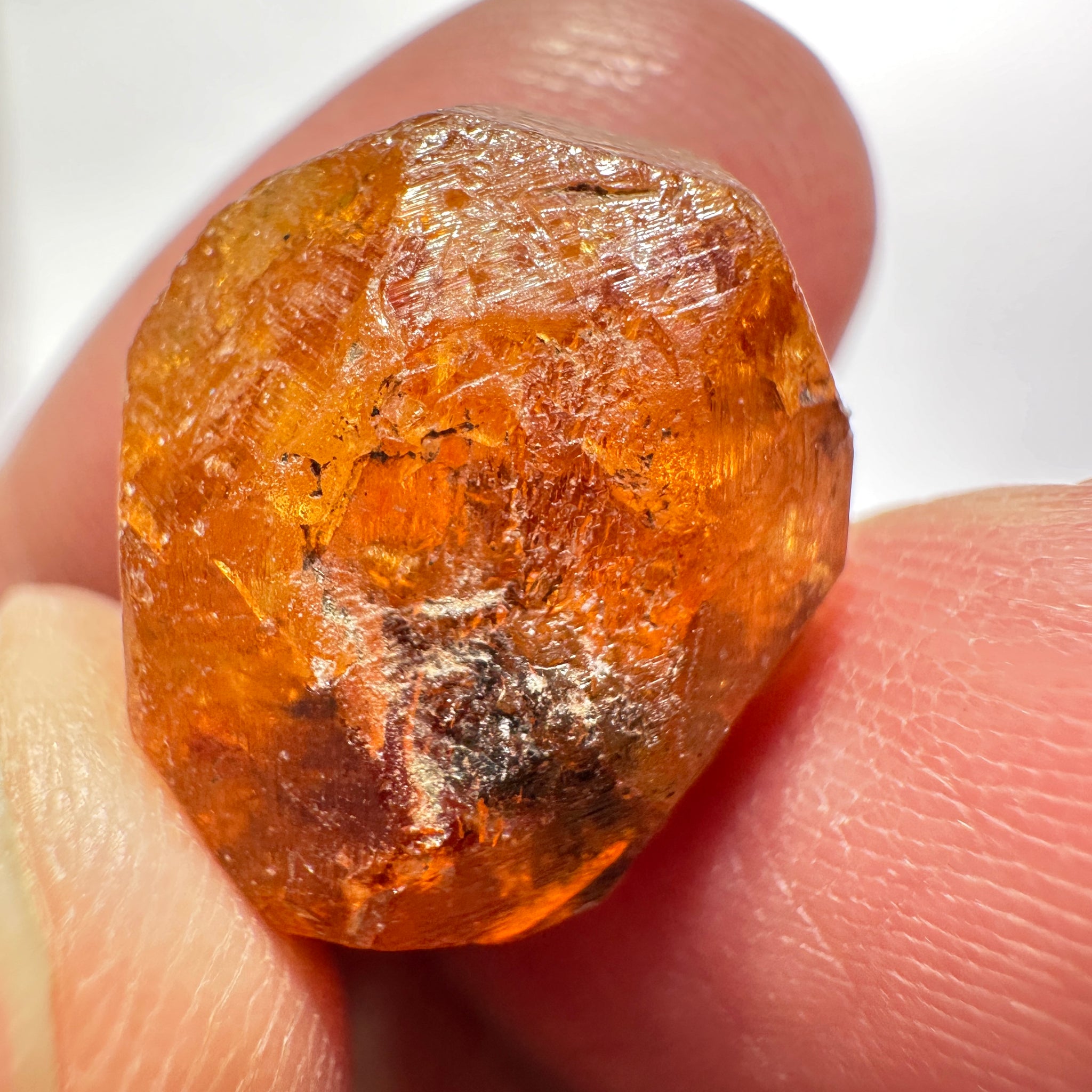 Spessartite Garnet Crystal, 30.79ct / 6.15gm, Loliondo, Tanzania. Untreated Unheated
