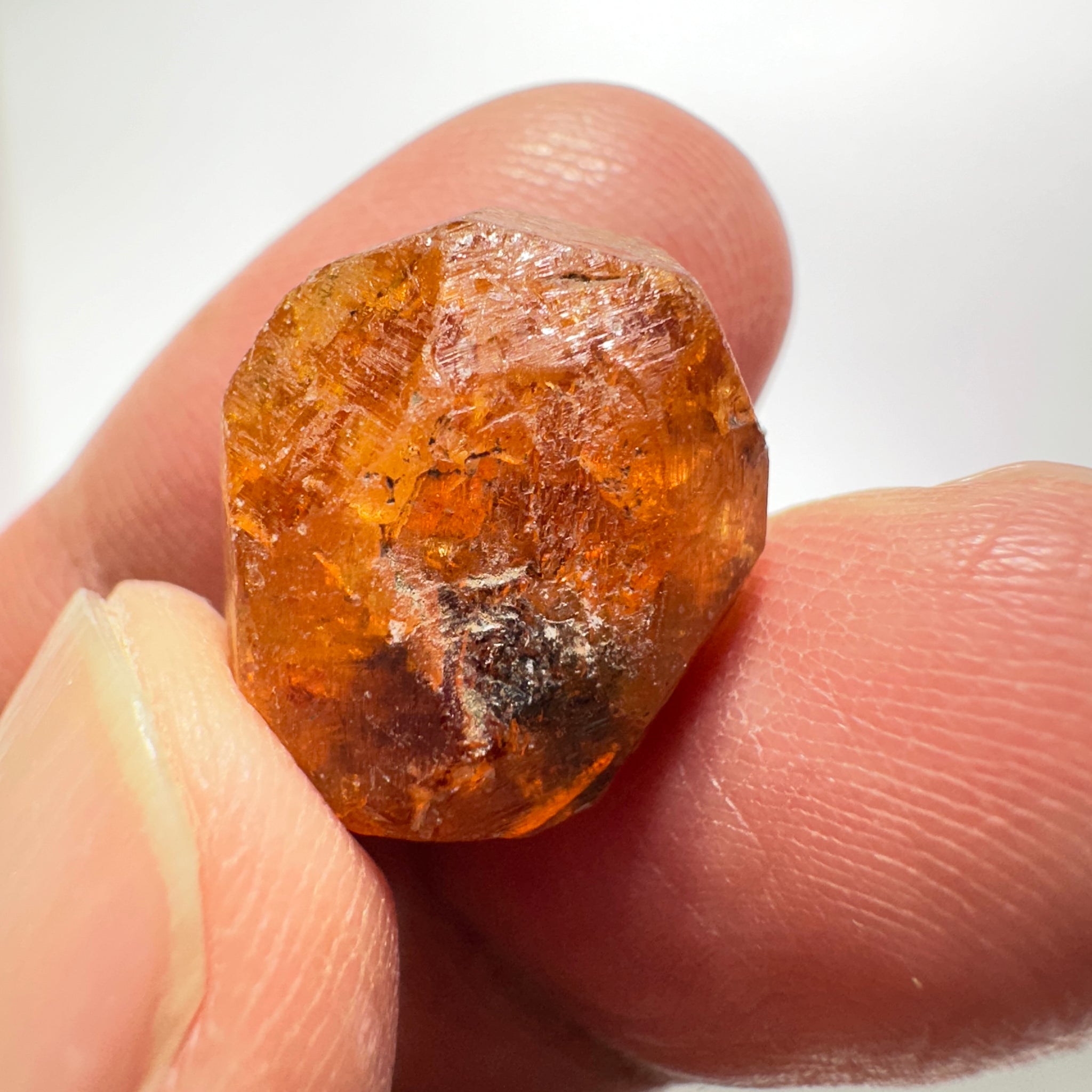 Spessartite Garnet Crystal, 30.79ct / 6.15gm, Loliondo, Tanzania. Untreated Unheated