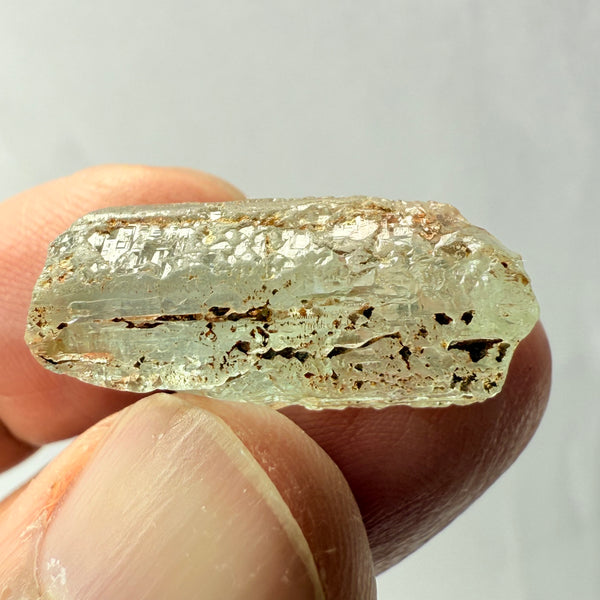 Aquamarine crystal, Songea, Tanzania, 20.16ct, Untreated Unheated, outside slight cracks on the skin, inside vvs