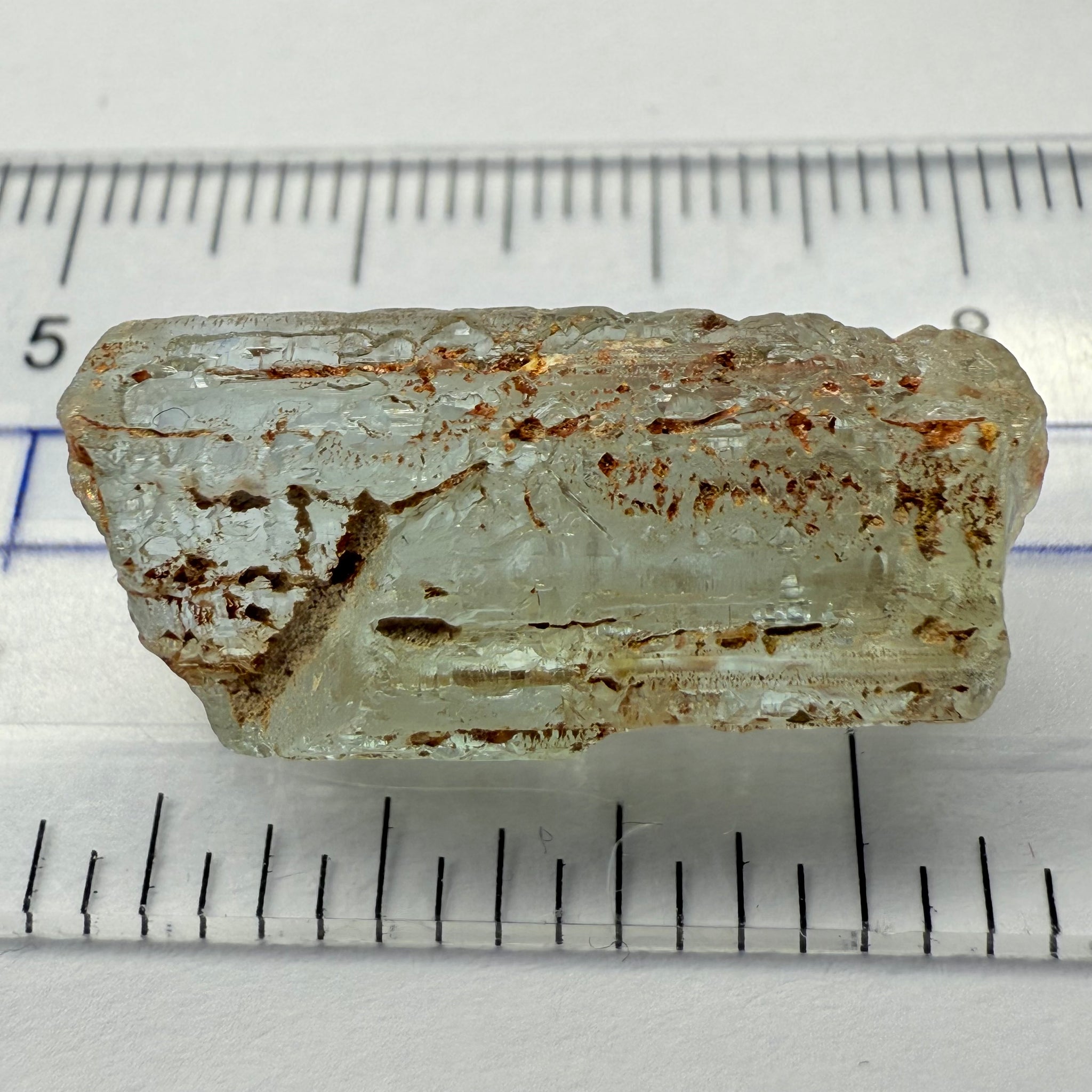 Aquamarine crystal, Songea, Tanzania, 20.16ct, Untreated Unheated, outside slight cracks on the skin, inside vvs