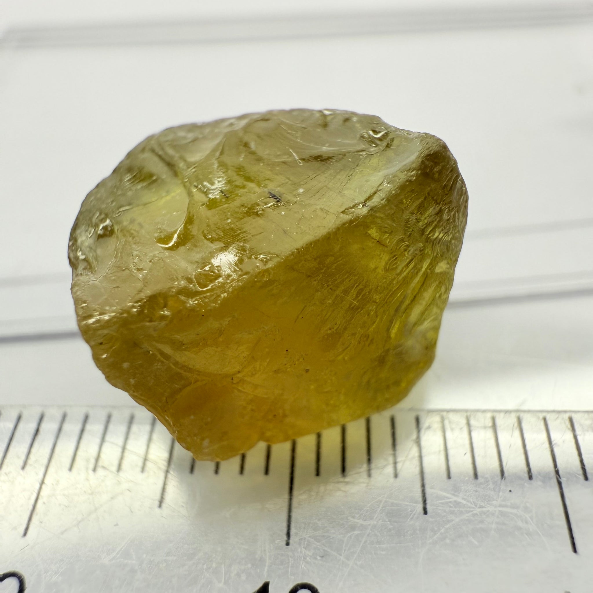 Apatite, silky, 18.50ct, Tanzania, Untreated, Unheated