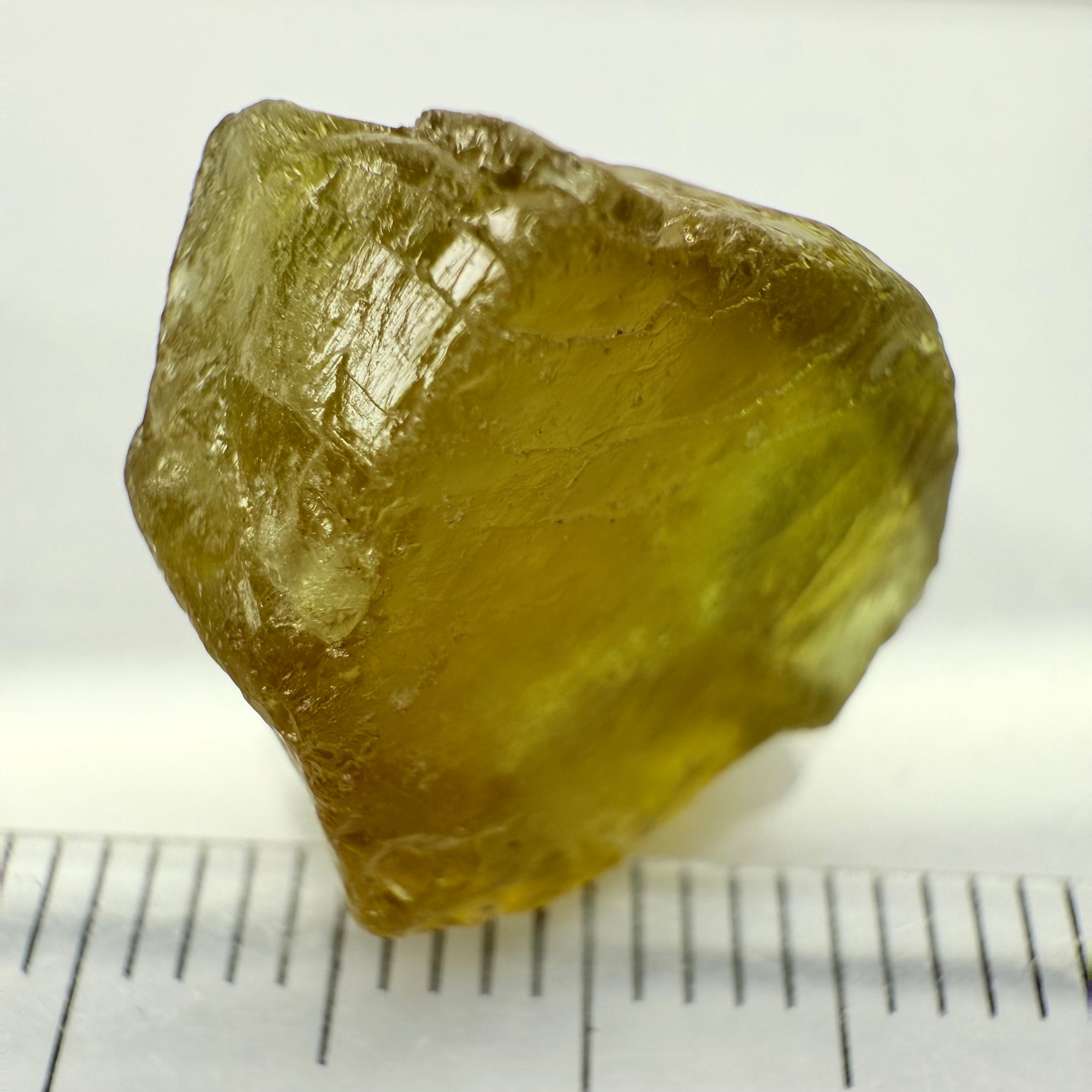 Apatite, silky, 18.50ct, Tanzania, Untreated, Unheated