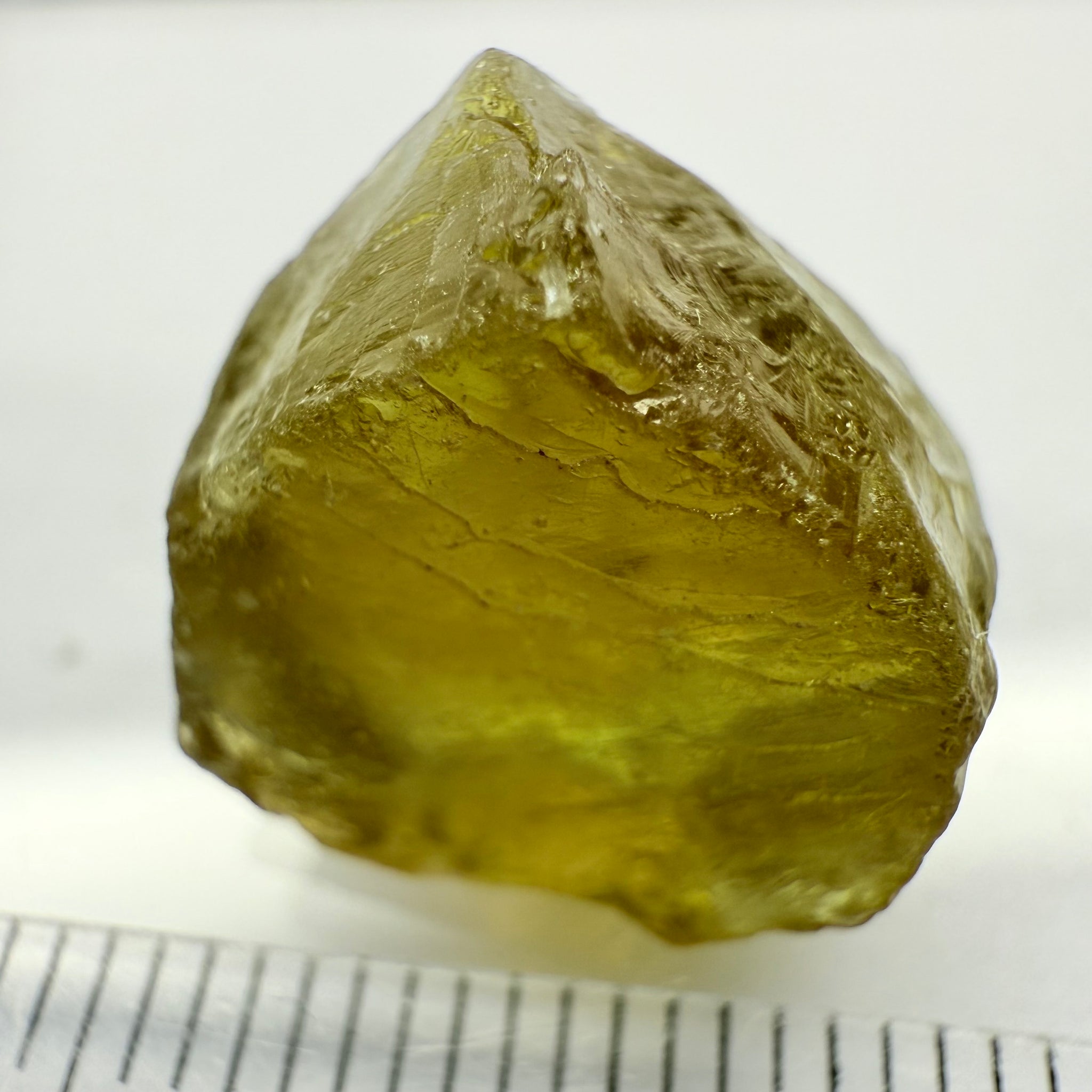 Apatite, silky, 18.50ct, Tanzania, Untreated, Unheated