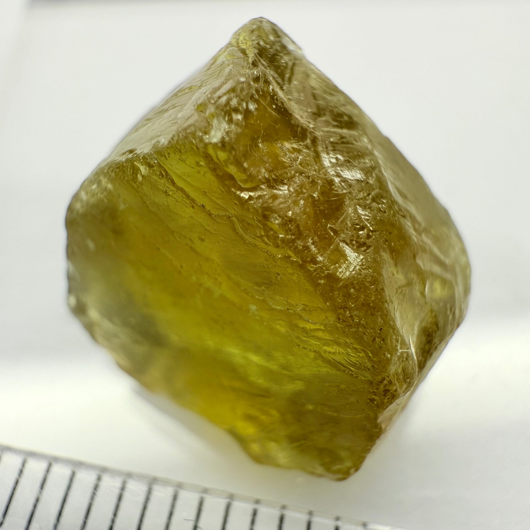 Apatite, silky, 18.50ct, Tanzania, Untreated, Unheated