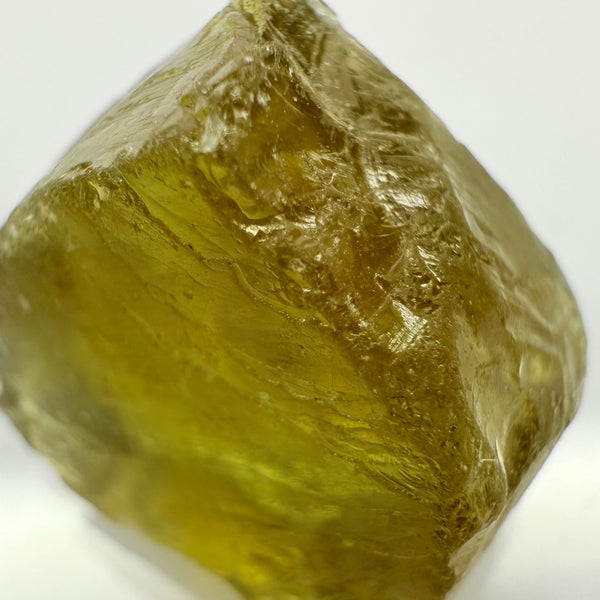 Apatite, silky, 18.50ct, Tanzania, Untreated, Unheated