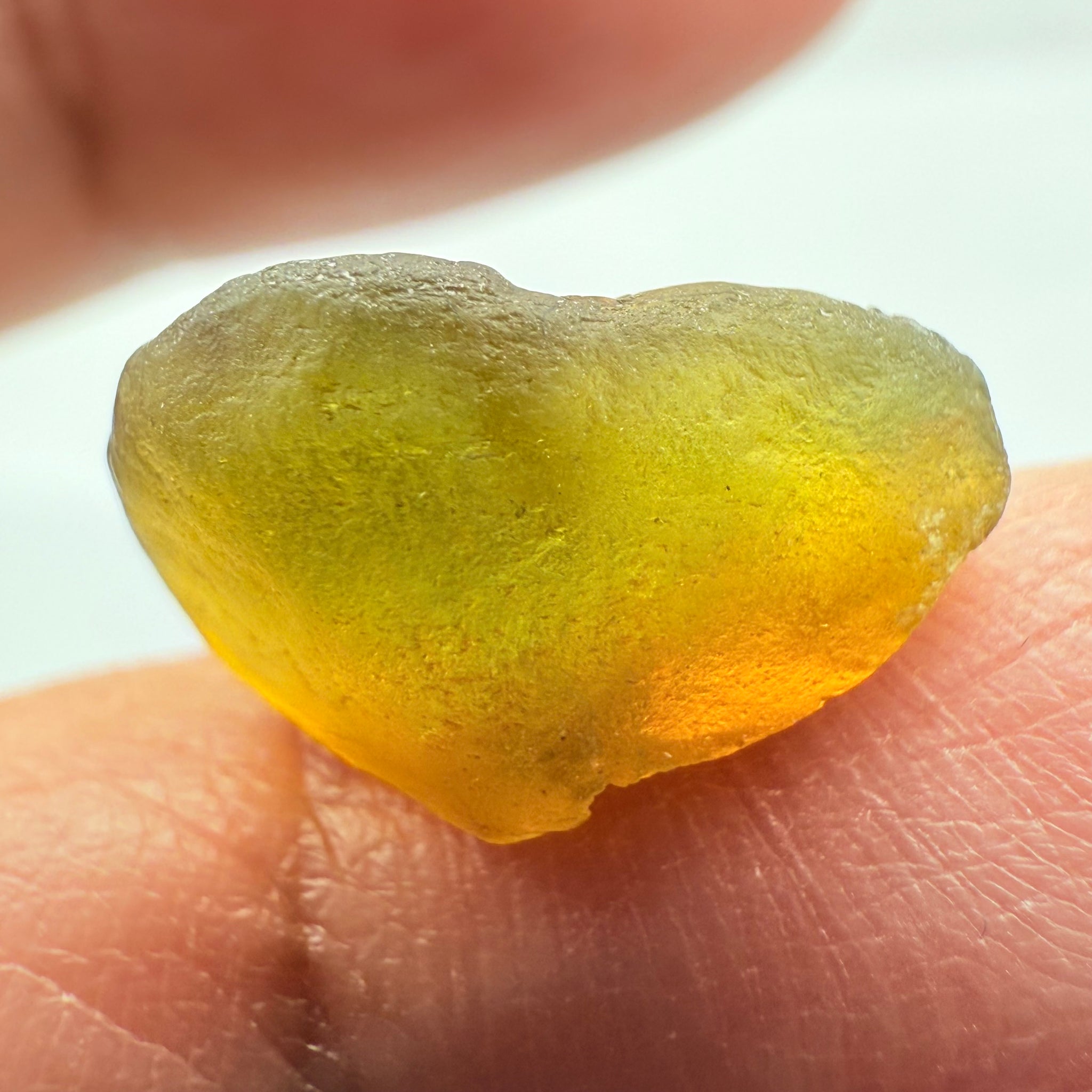 Tourmaline, Tanzania, 5.52ct, Untreated Unheated, dividing crack, slice into 2 clean vvs-if stones, see shape