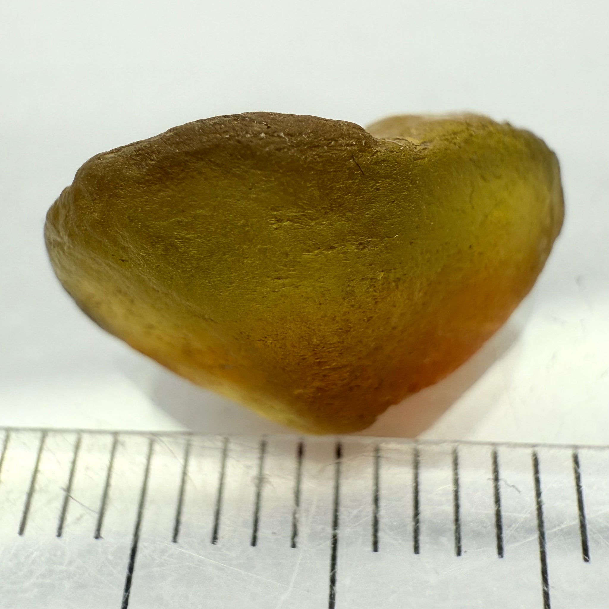 Tourmaline, Tanzania, 5.52ct, Untreated Unheated, dividing crack, slice into 2 clean vvs-if stones, see shape