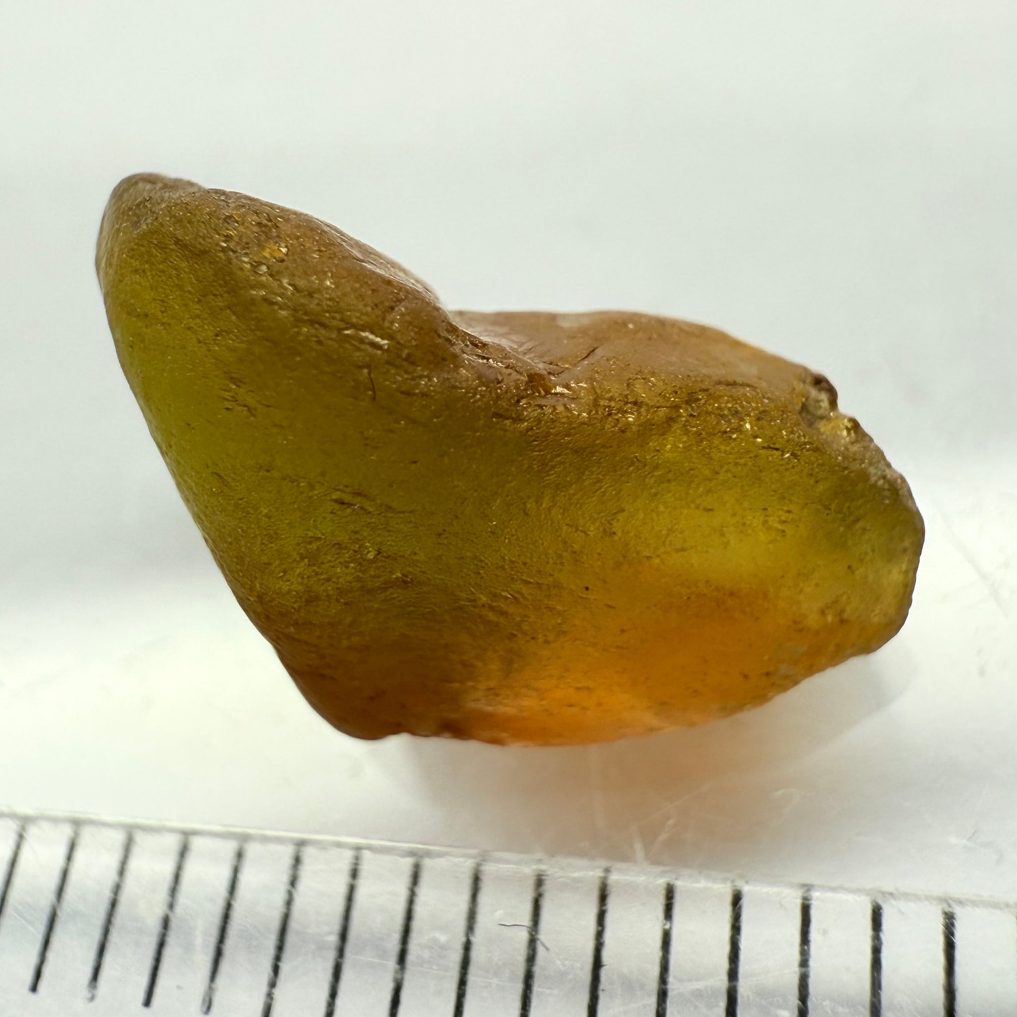 Tourmaline, Tanzania, 5.52ct, Untreated Unheated, dividing crack, slice into 2 clean vvs-if stones, see shape