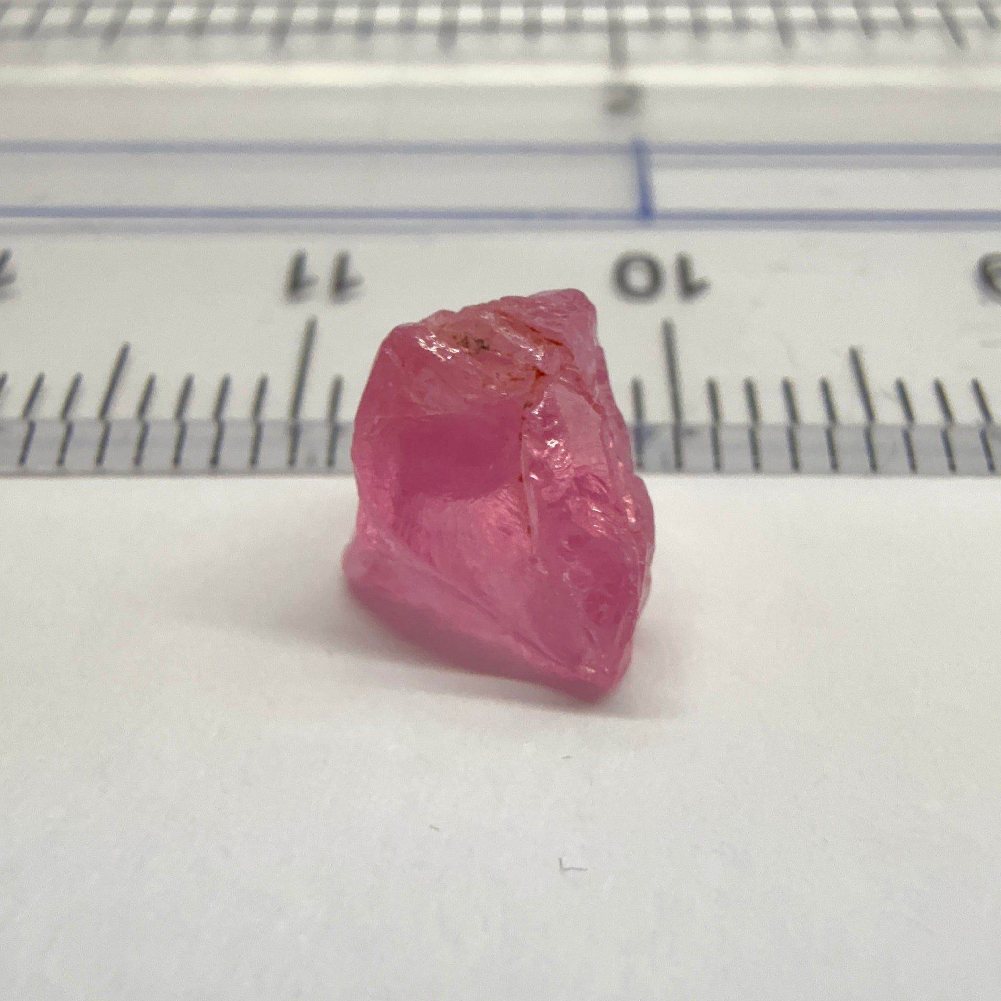 Mahenge Spinel, 2.90ct, Mahenge, Tanzania, Untreated Unheated. Slight inclusions, no crack! See the backlit photos and video for inclusion positioning