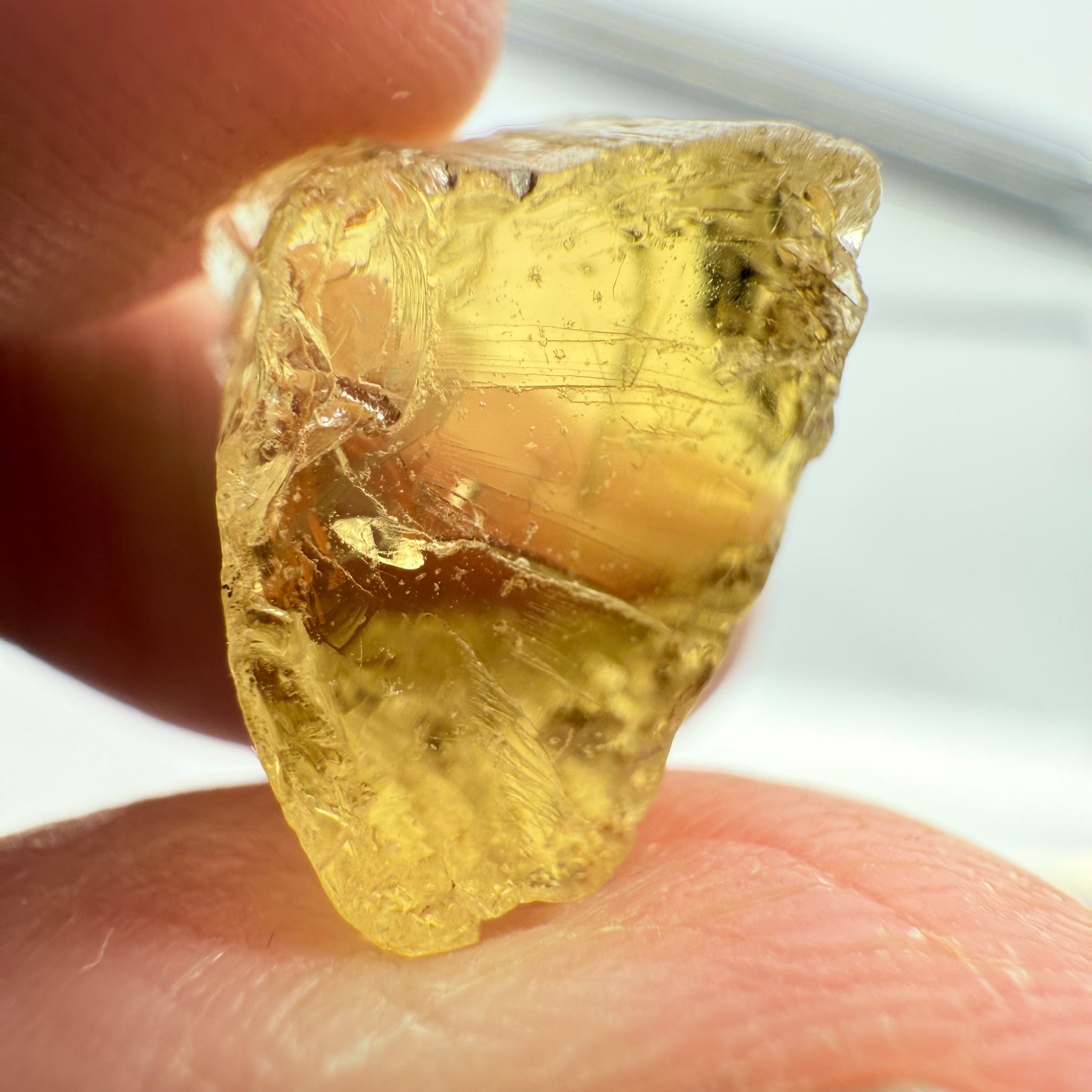 Scapolite, 15.05ct, Dodoma, Tanzania, Untreated Unheated, slight spots inside, I have no idea what that red line is inside! Take a look!