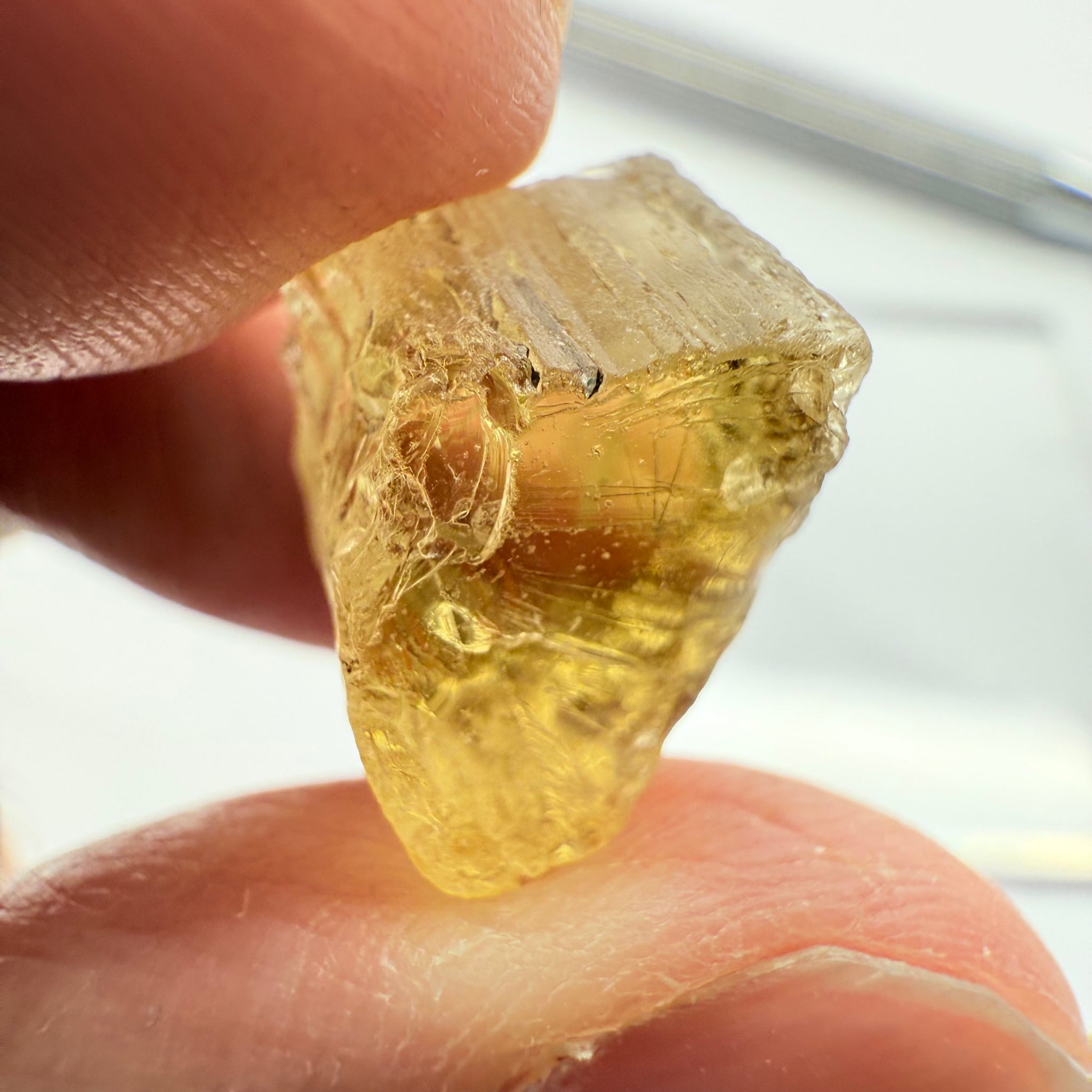 Scapolite, 15.05ct, Dodoma, Tanzania, Untreated Unheated, slight spots inside, I have no idea what that red line is inside! Take a look!