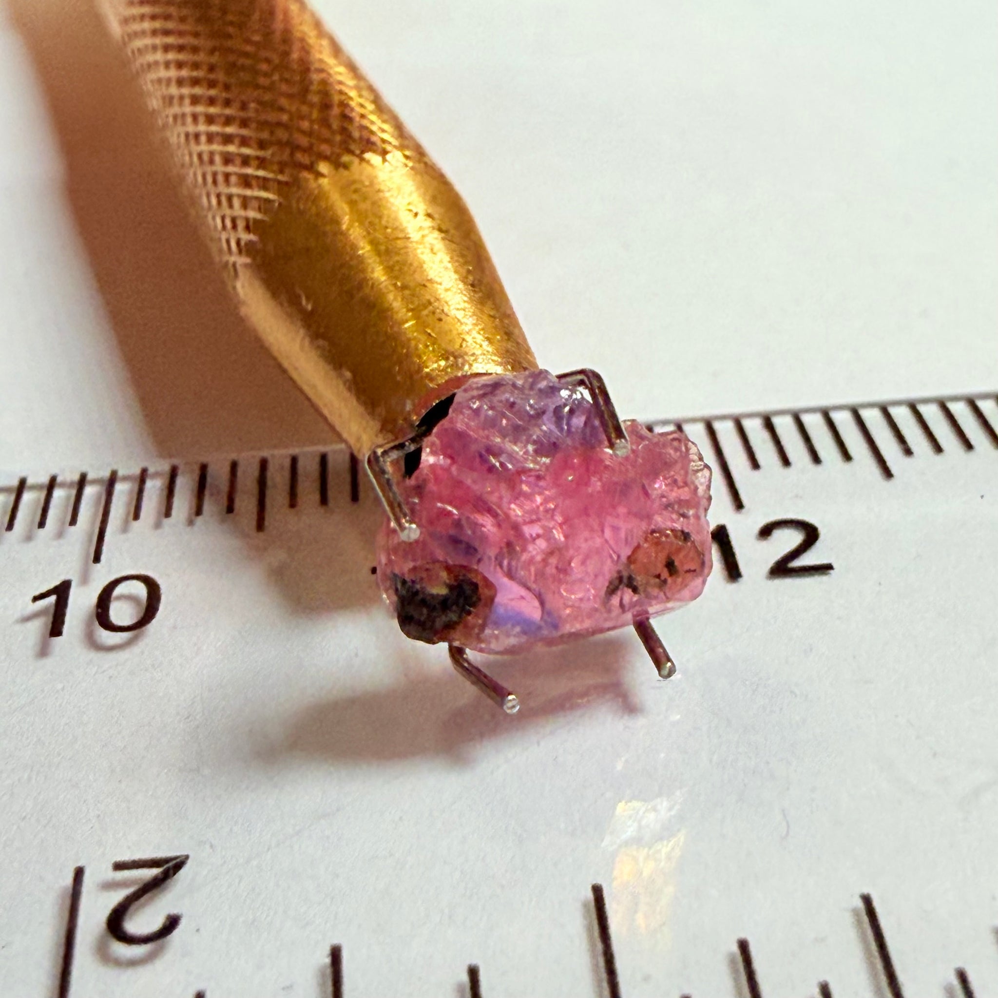 Winza Sapphire, 2.89ct, Winza, Tanzania, Untreated Unheated, flat stone, not for faceting, but great to set in jewellery as is