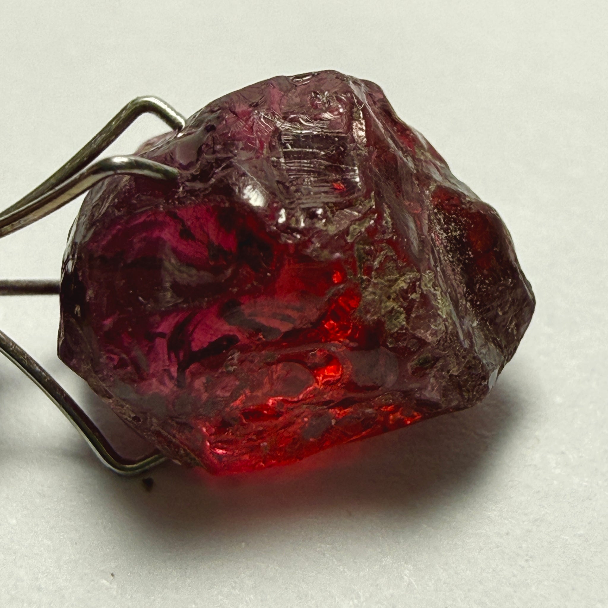 Umba Rhodolite, 6.79ct, Tanzania, Untreated Unheated, veil on outside going slightly in