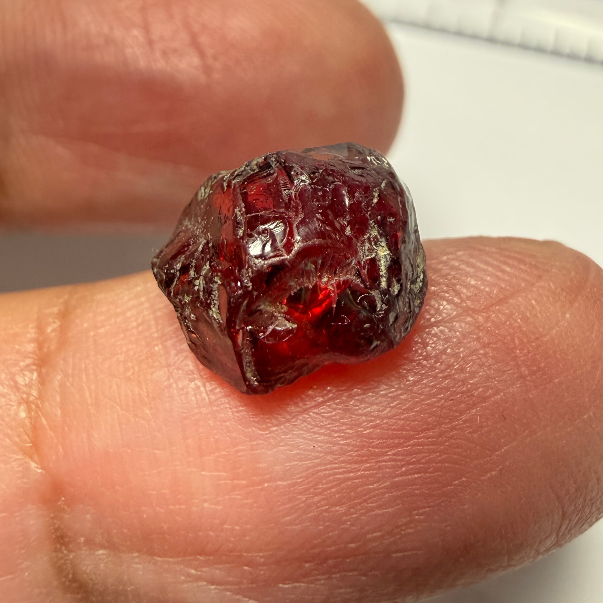 Umba Rhodolite, 6.79ct, Tanzania, Untreated Unheated, veil on outside going slightly in